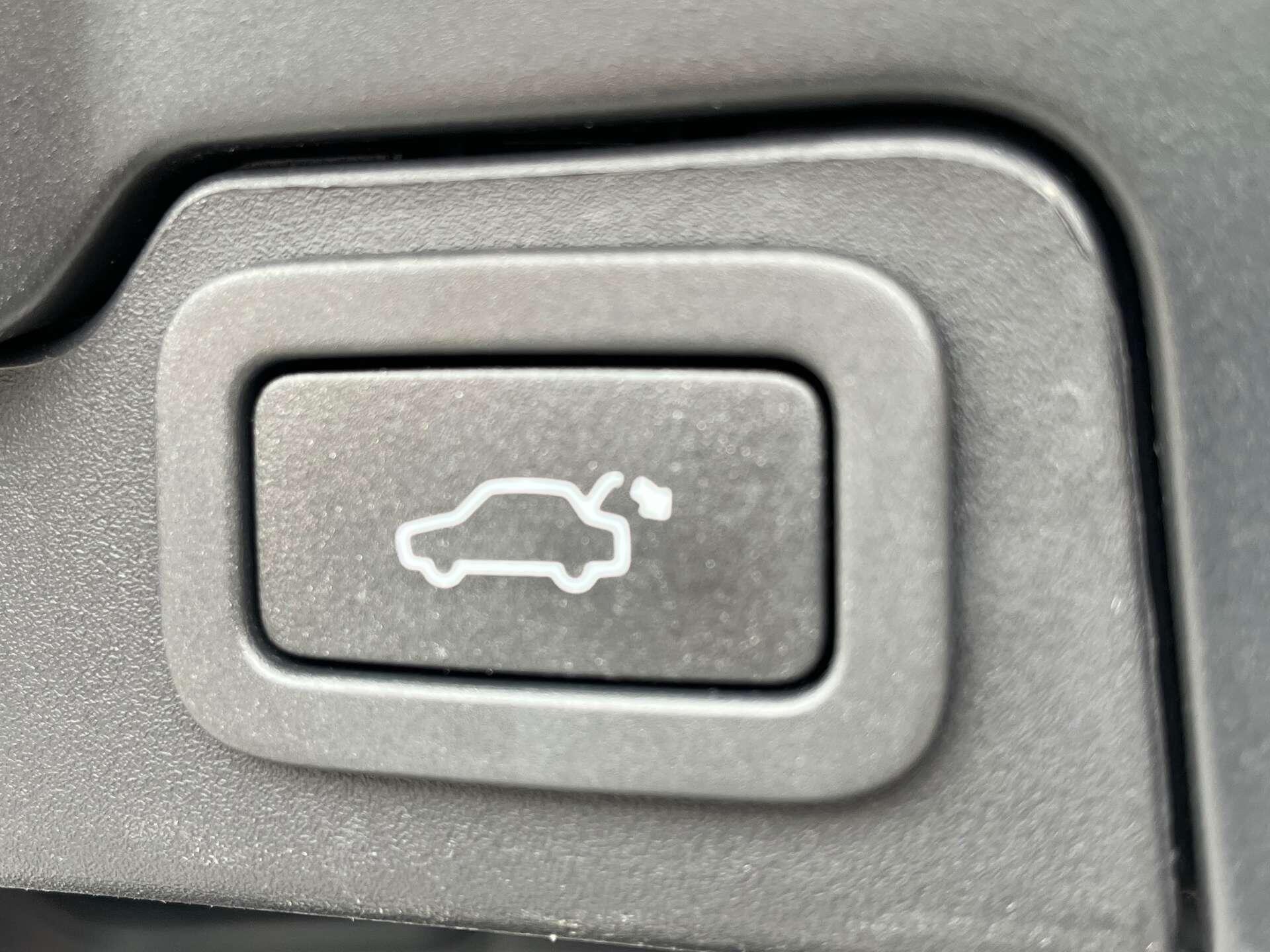 Land Rover Range Rover Evoque view 35