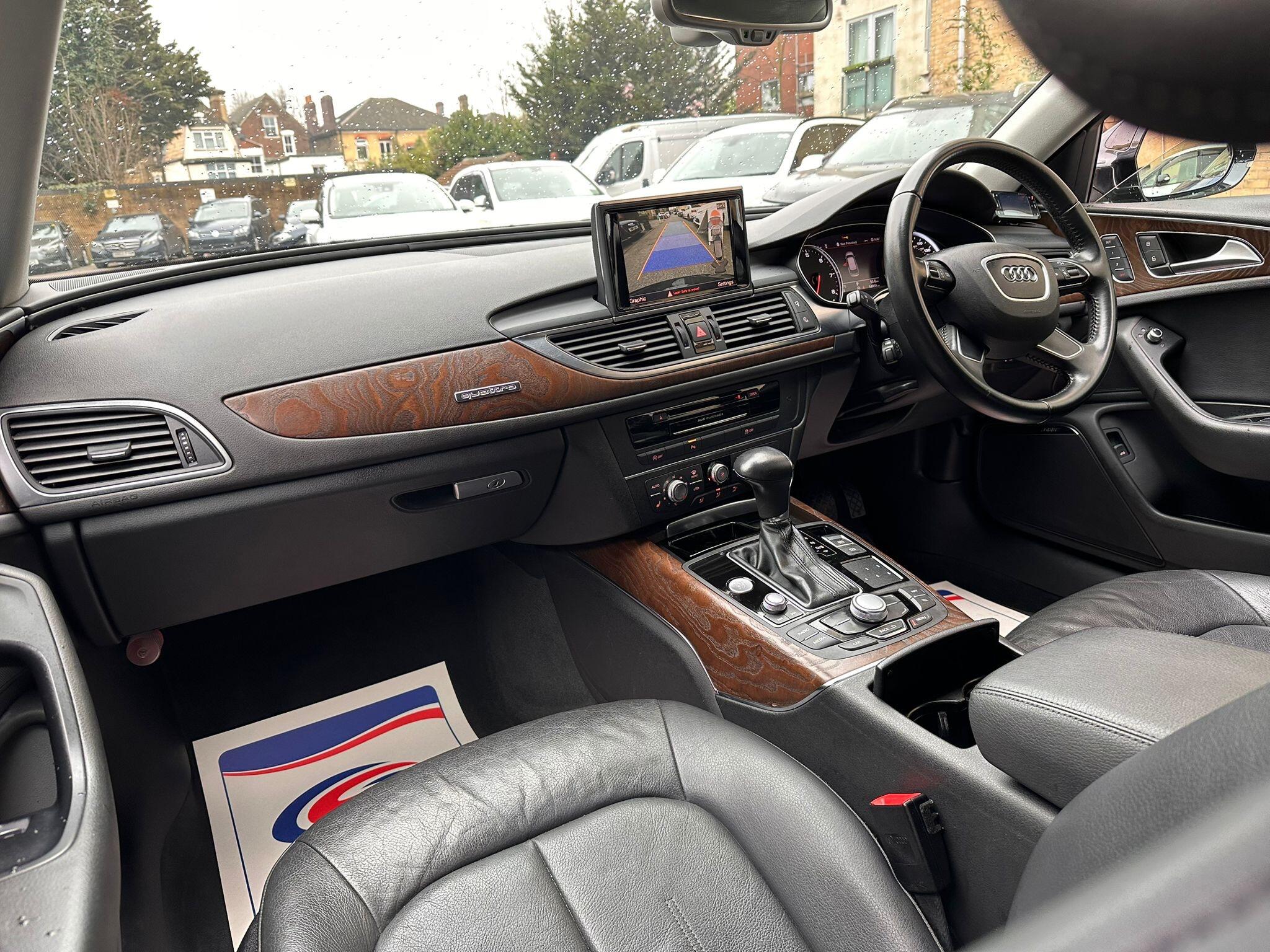 Audi A6 Avant view 9