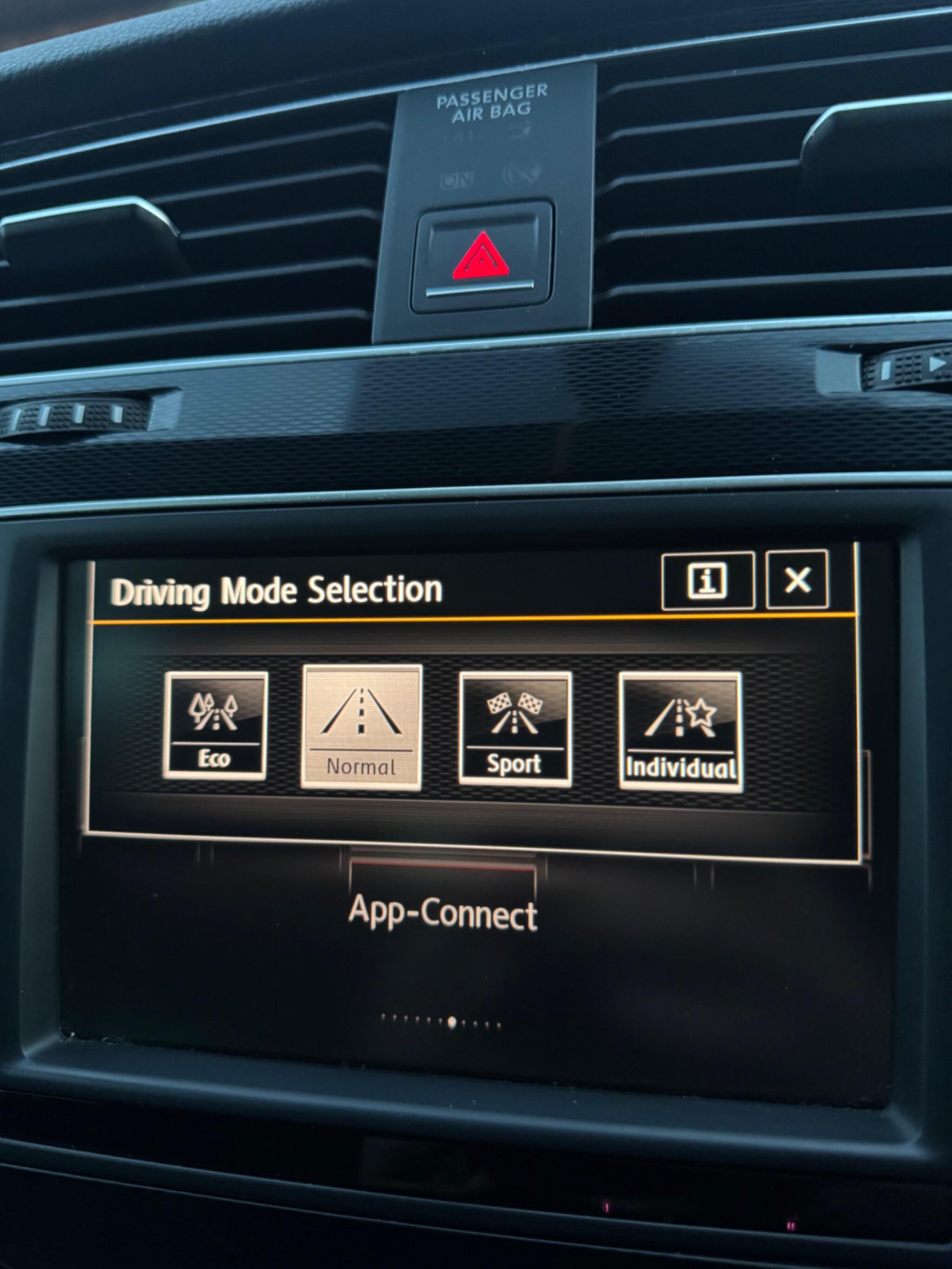 2016 Volkswagen Golf 2.0 TDI BlueMotion Tech GTD DSG Euro 6 (s/s) 5dr image 63