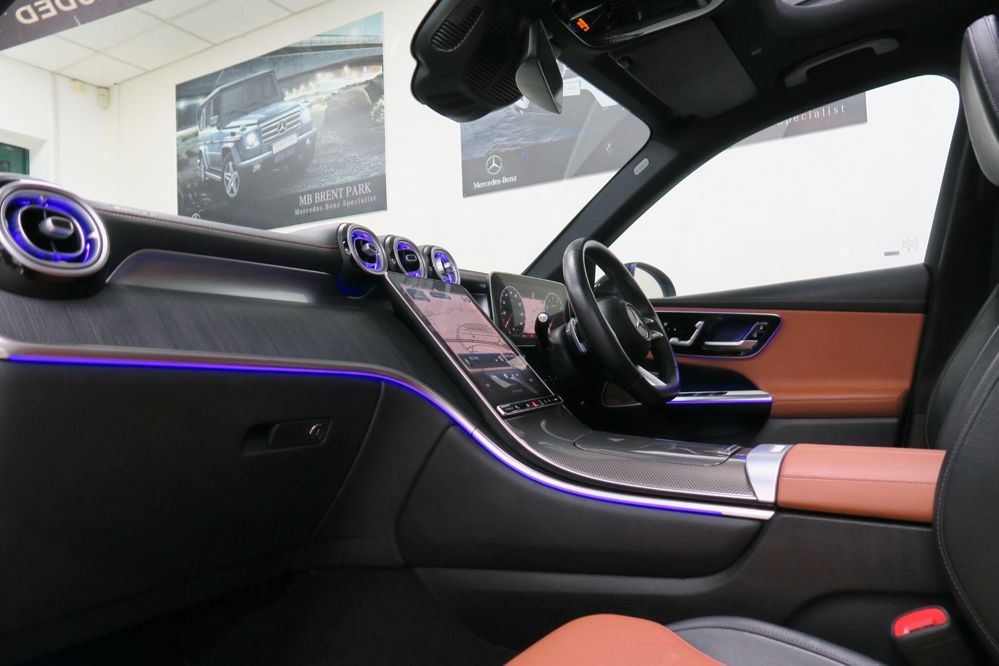 Mercedes-Benz GLC view 9