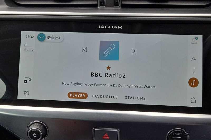 Jaguar I-Pace view 17