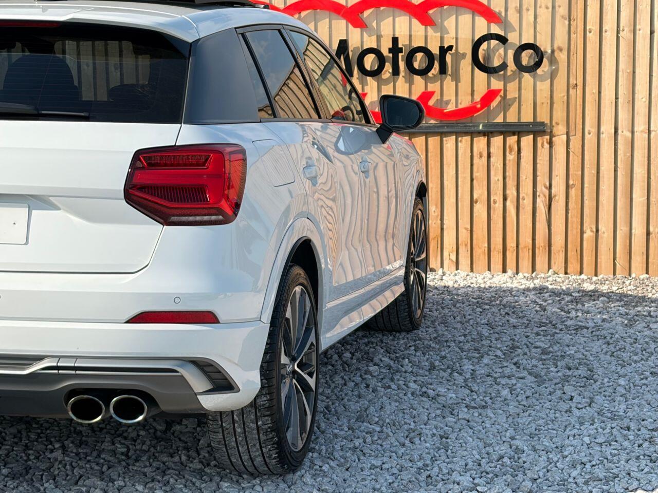 Audi SQ2 view 12