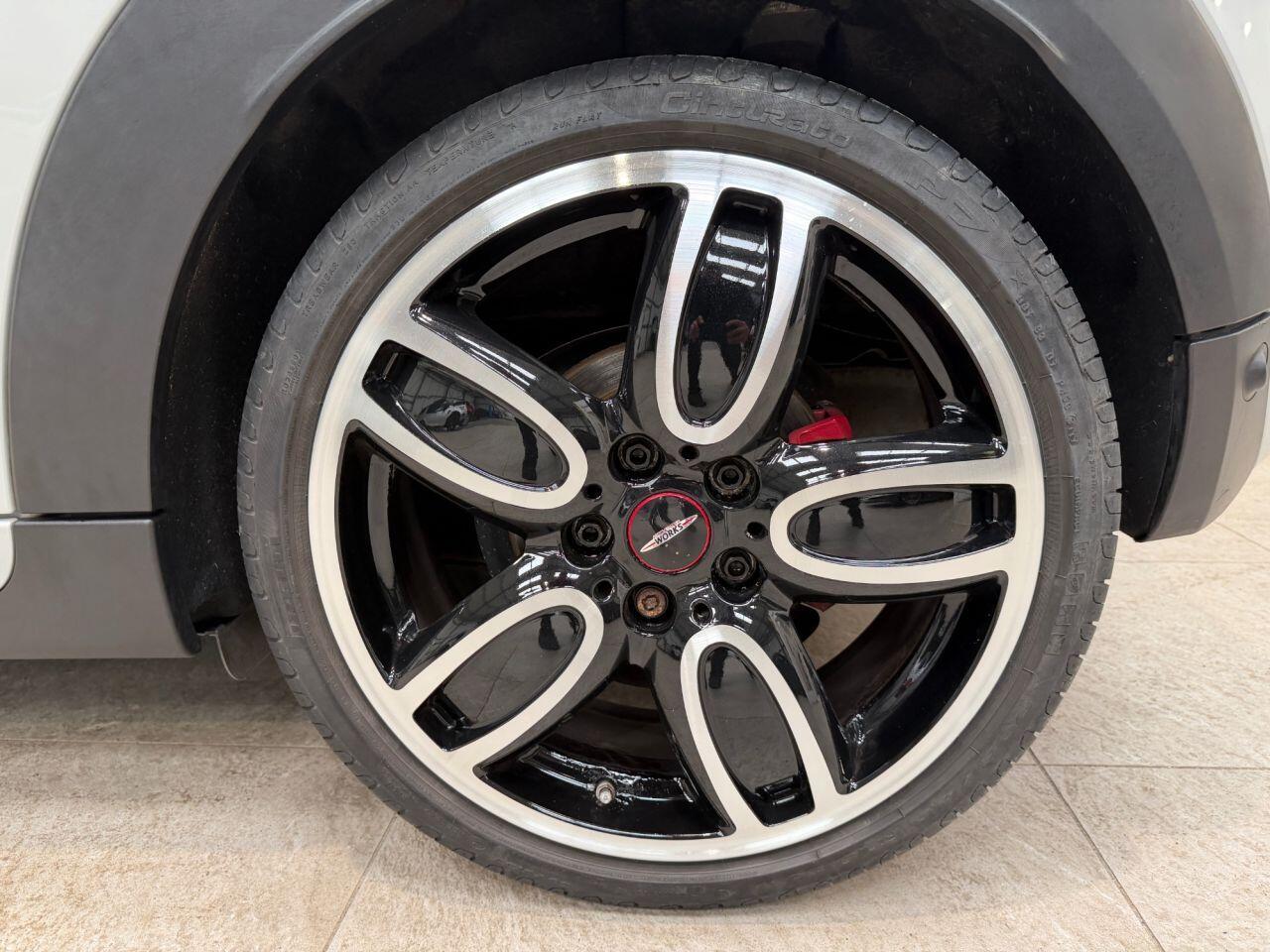 Mini Cooper view 14