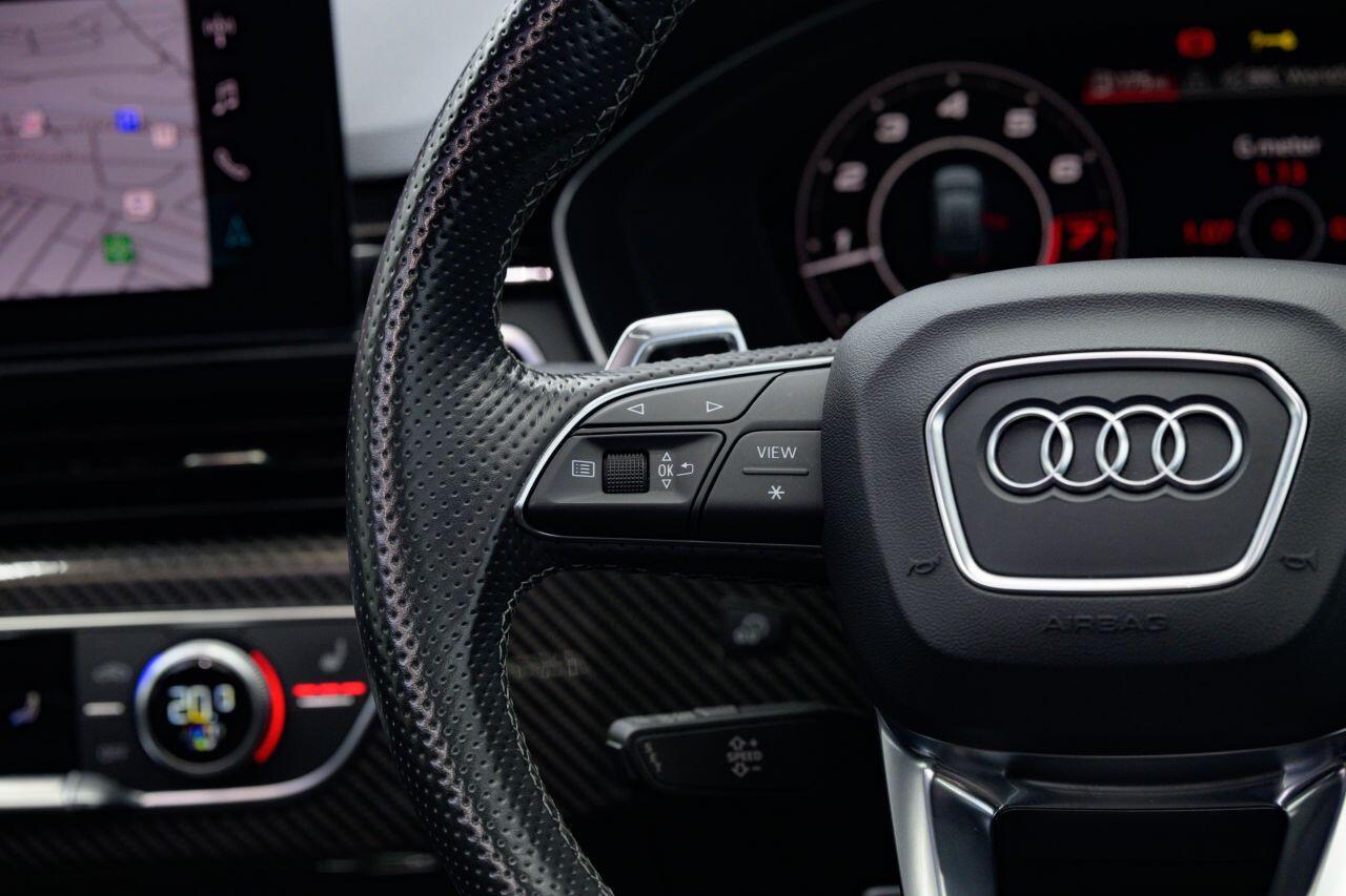 Audi RS4 view 34