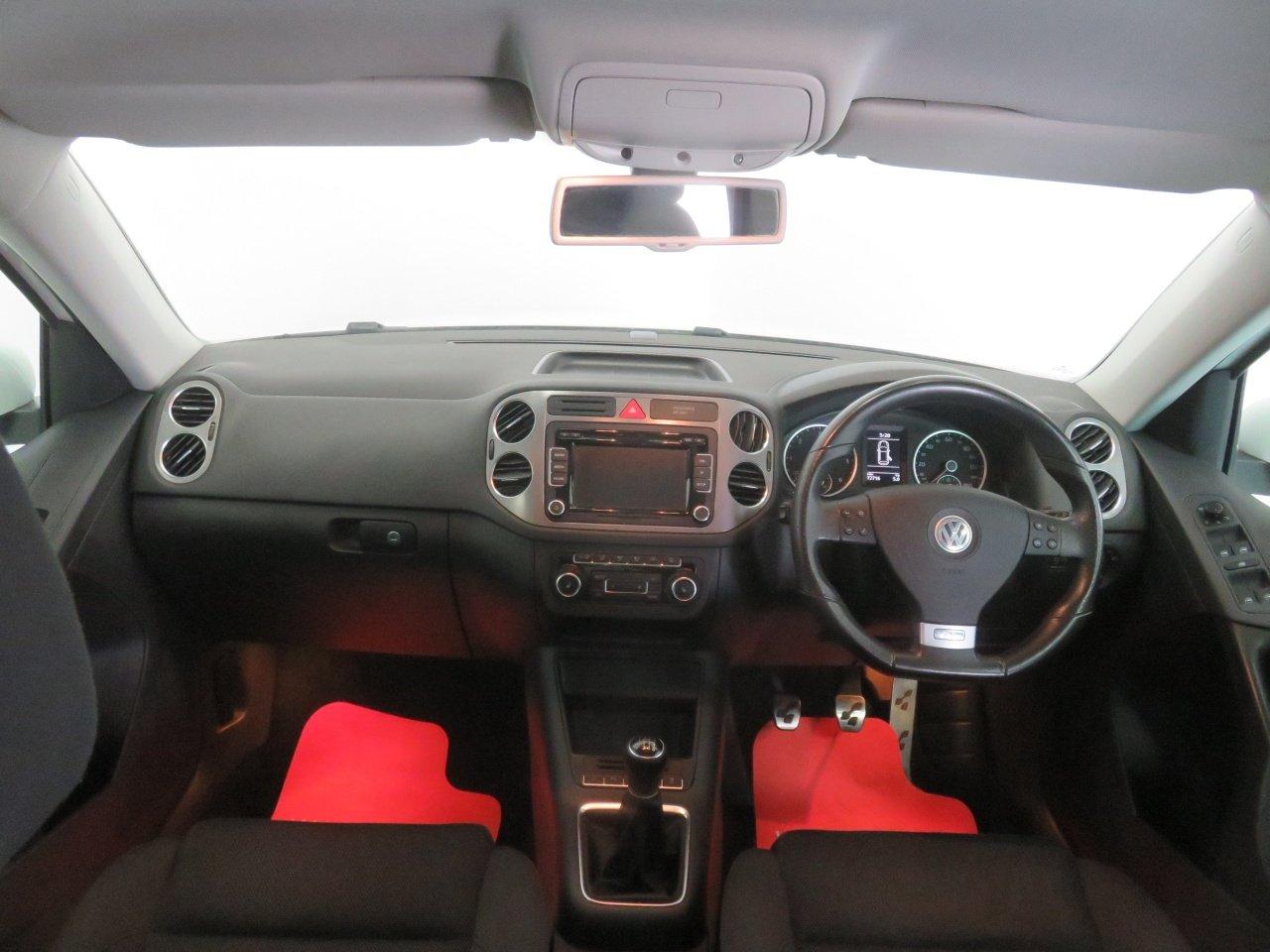 Volkswagen Tiguan view 30