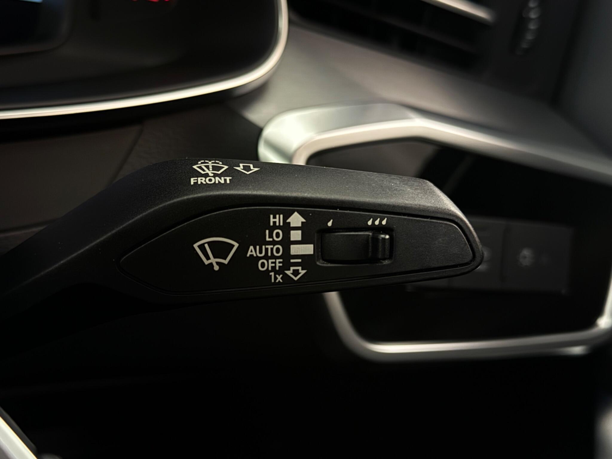 Audi A6 view 19