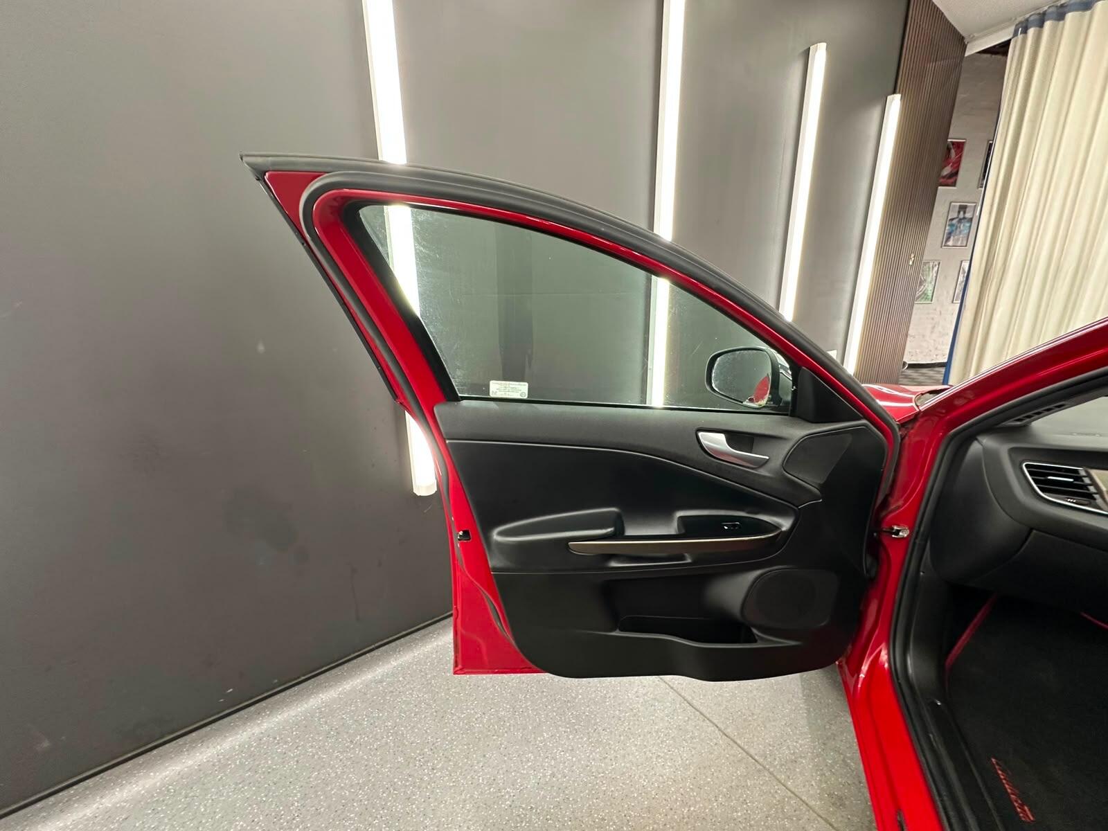 Alfa Romeo Giulietta view 15