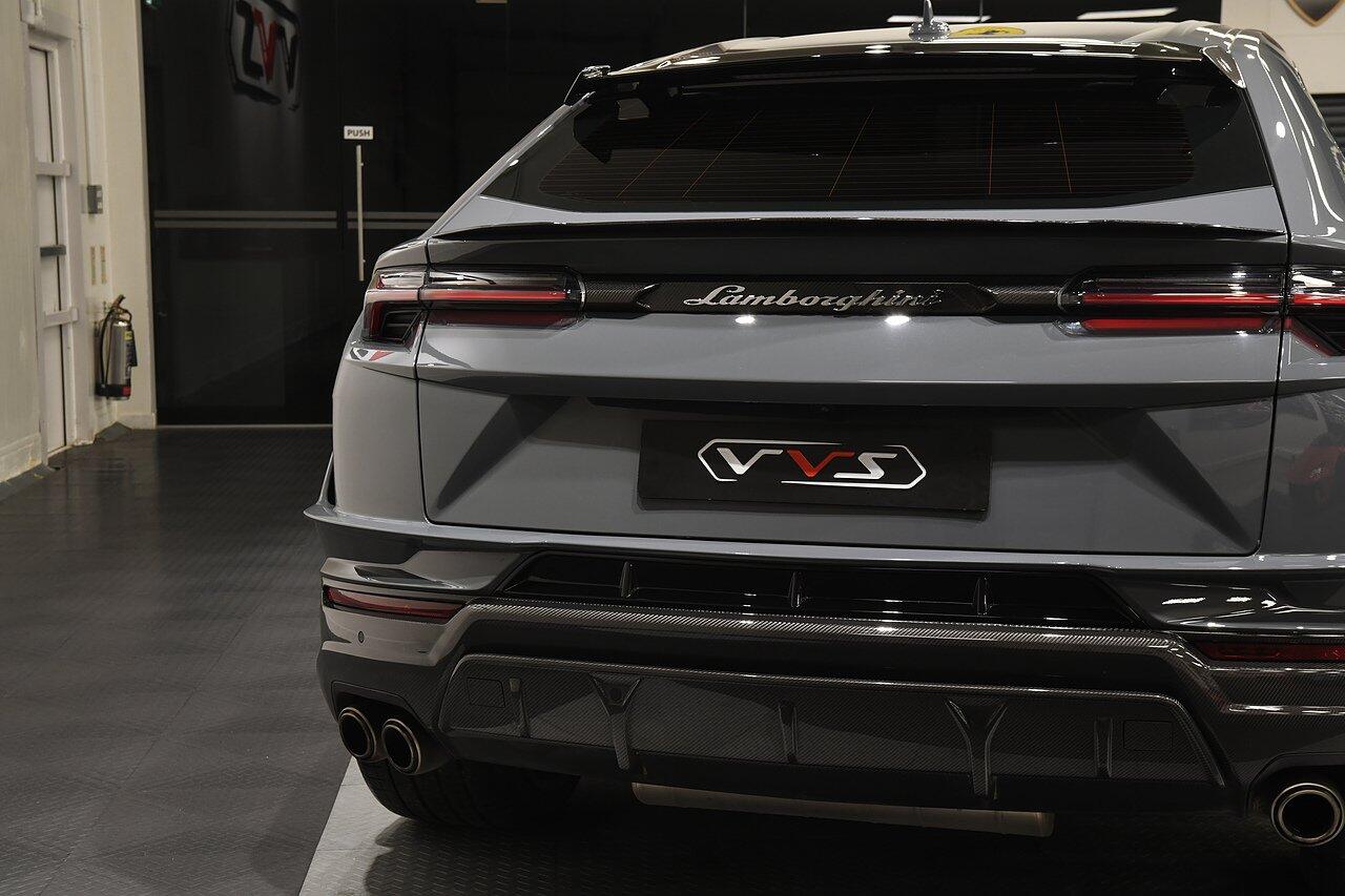 Lamborghini Urus view 46