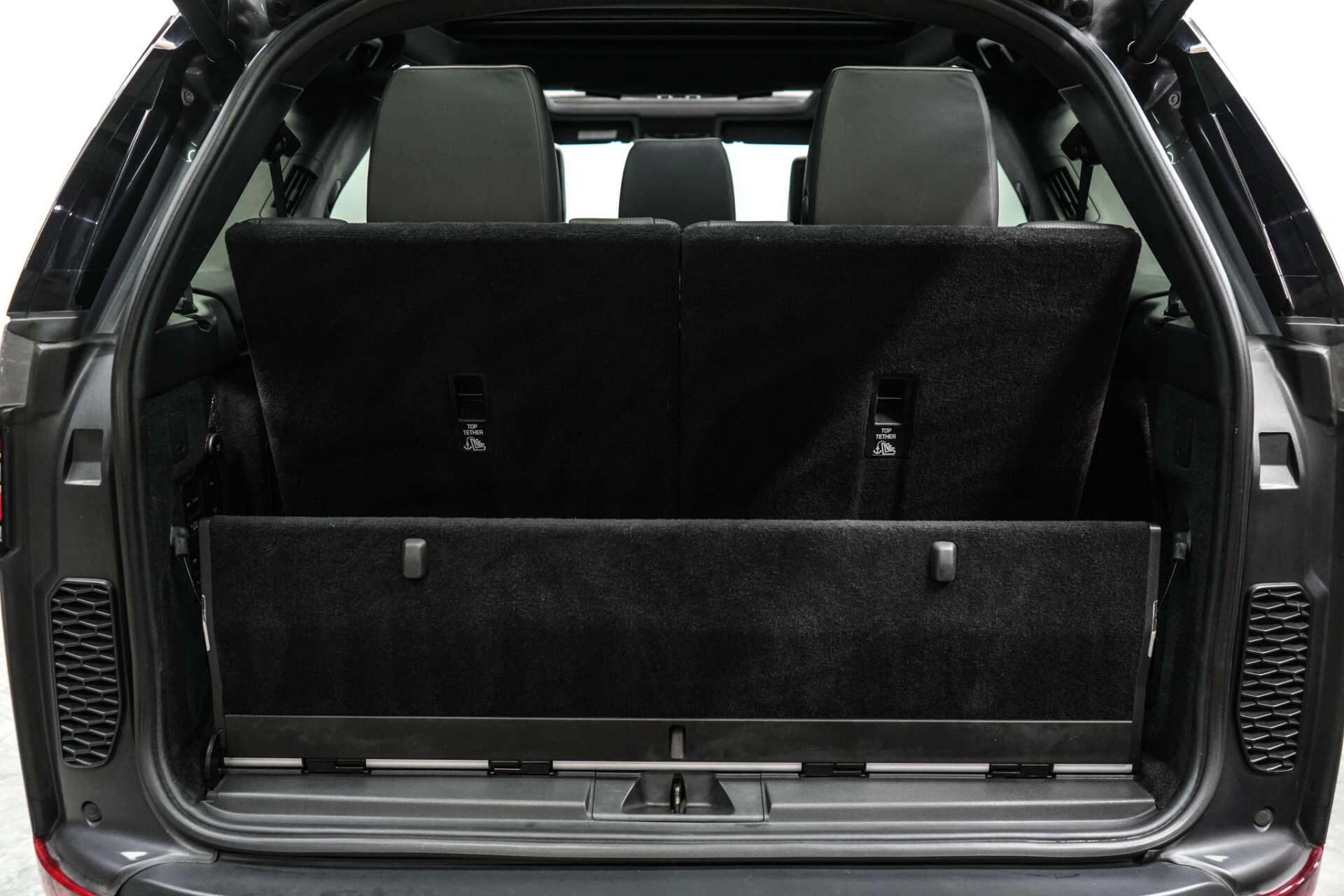 Land Rover Discovery view 12