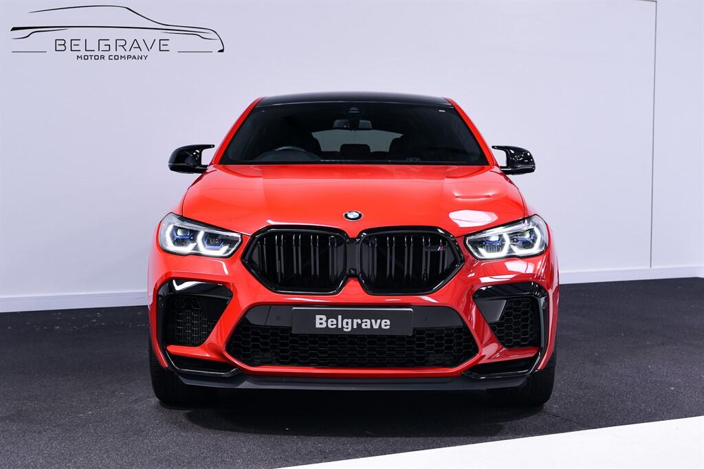 BMW X6 M view 6