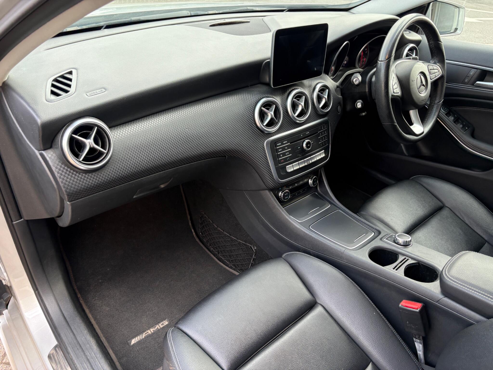 Mercedes-Benz A-Class view 17