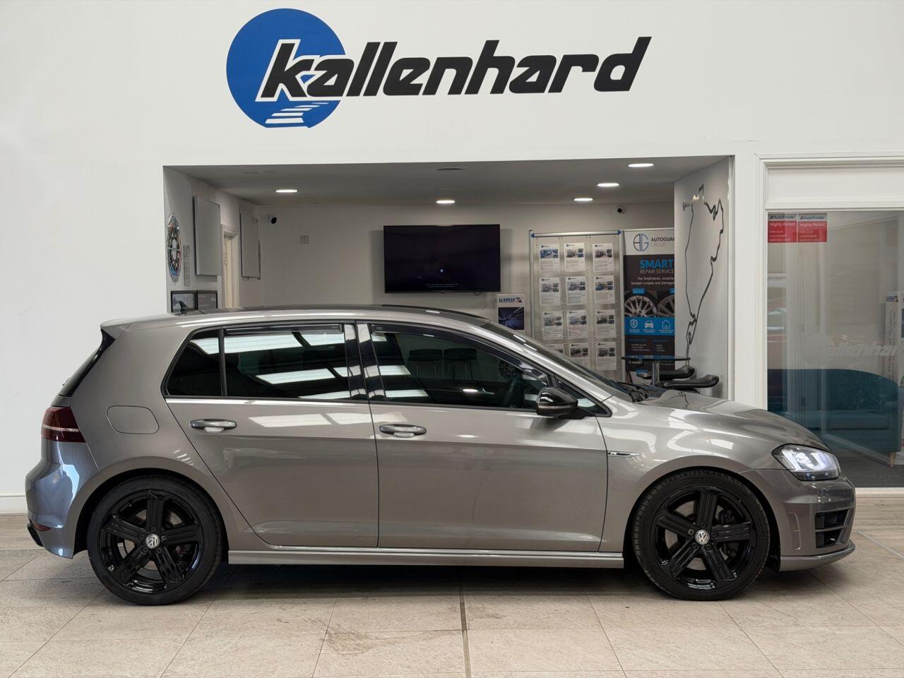 Volkswagen Golf view 10