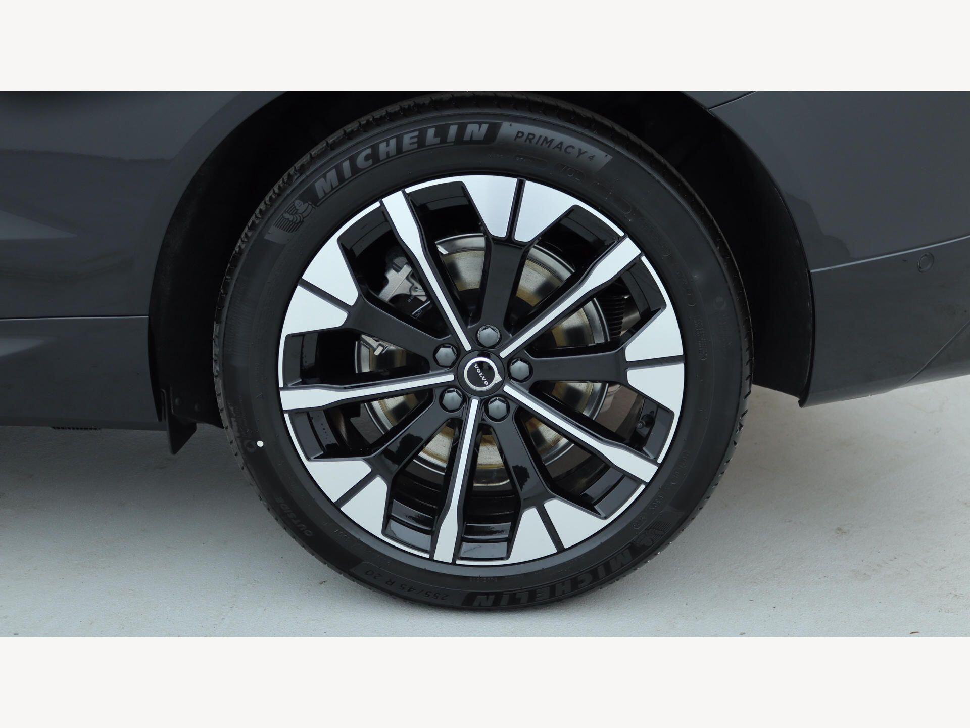Volvo XC60 view 12