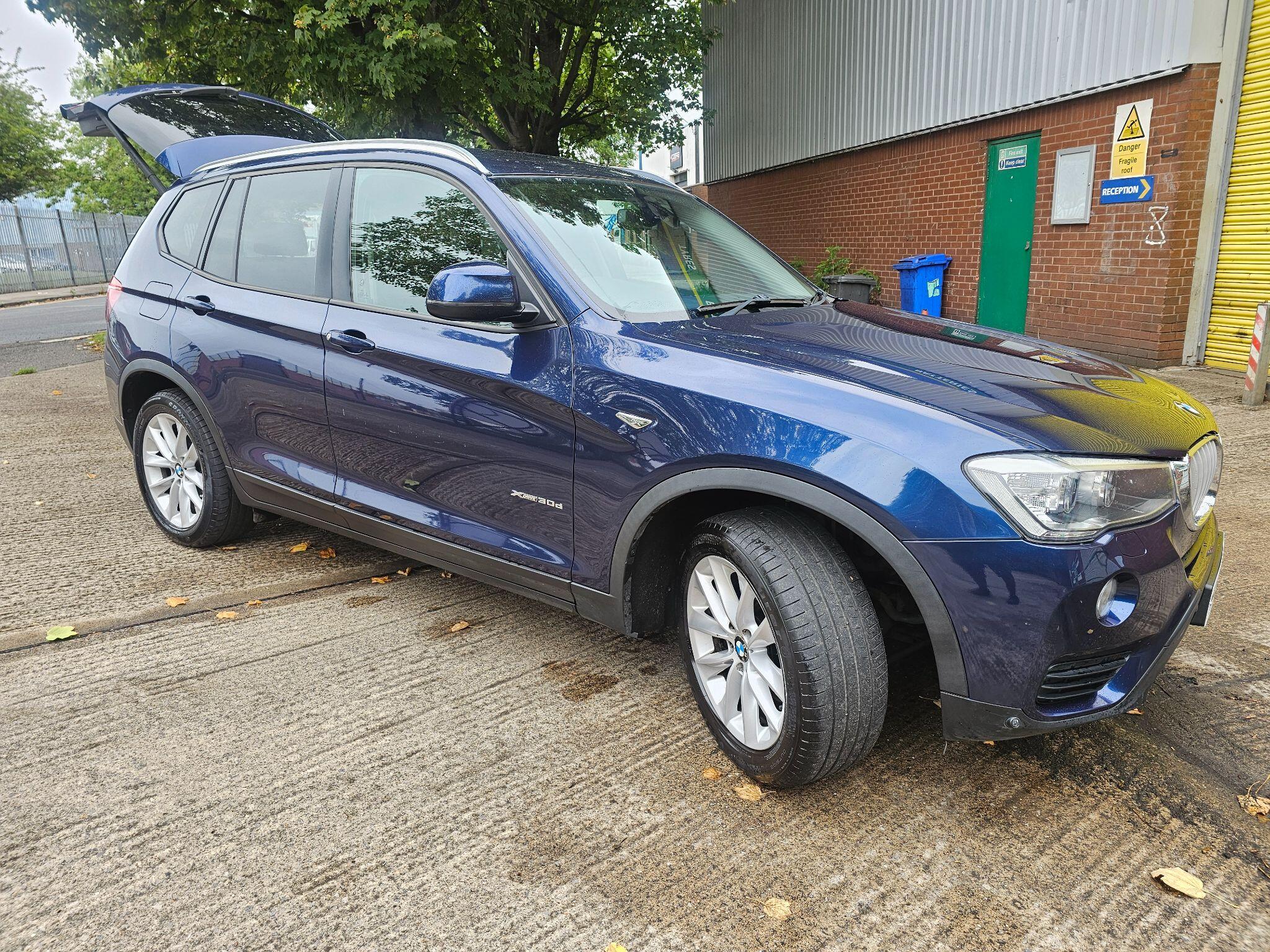 BMW X3 view 6