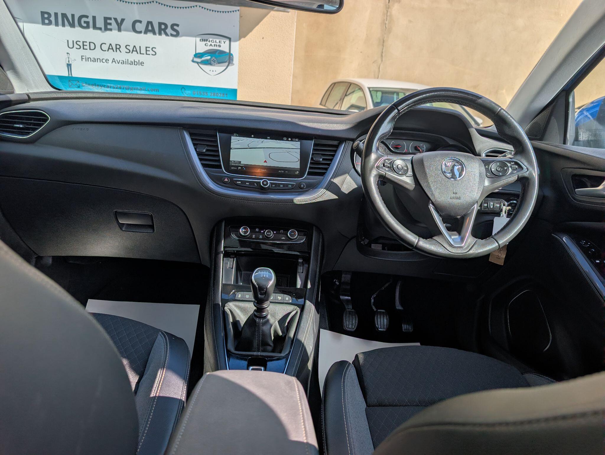 Vauxhall Grandland X view 13