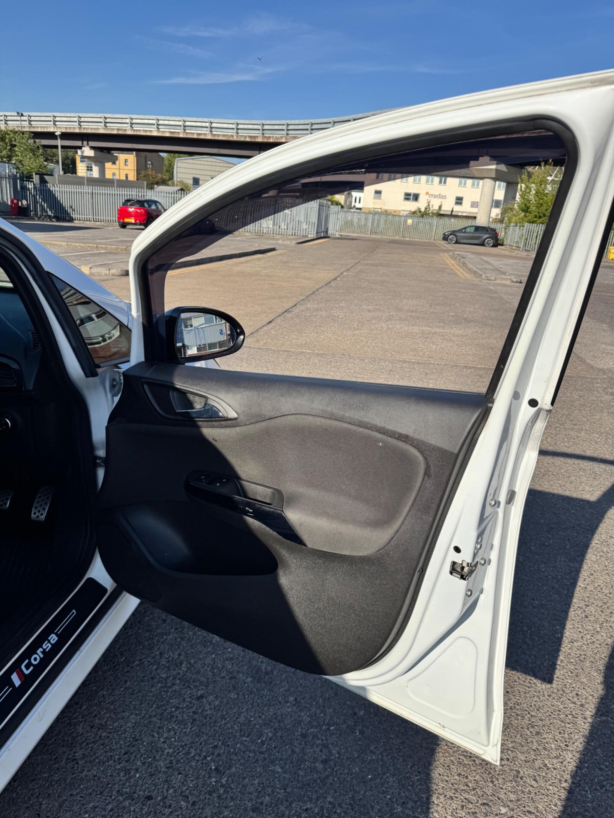 Vauxhall Corsa view 36