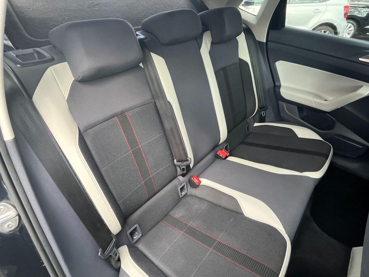 Volkswagen Polo view 14