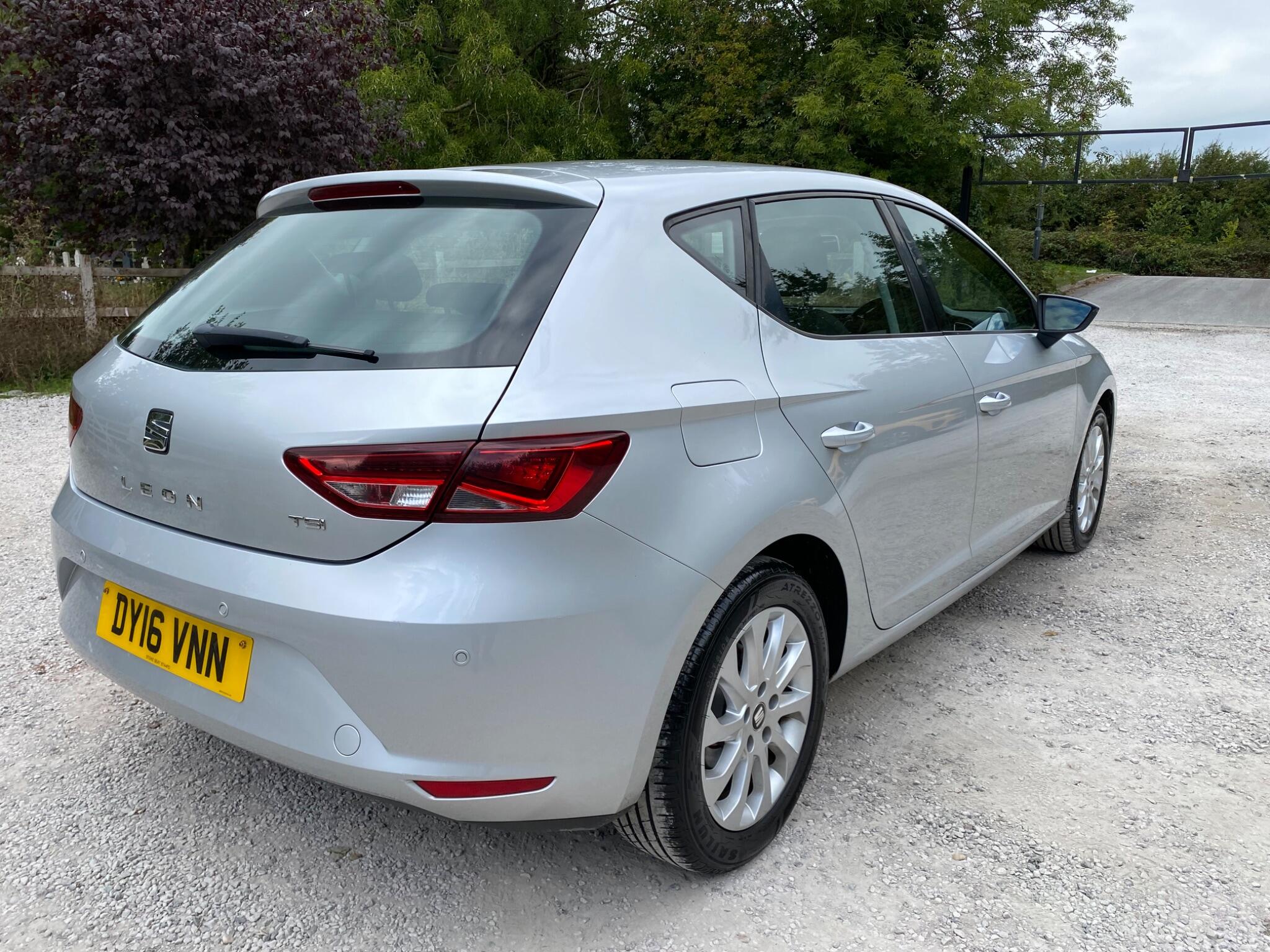Seat Leon view 7