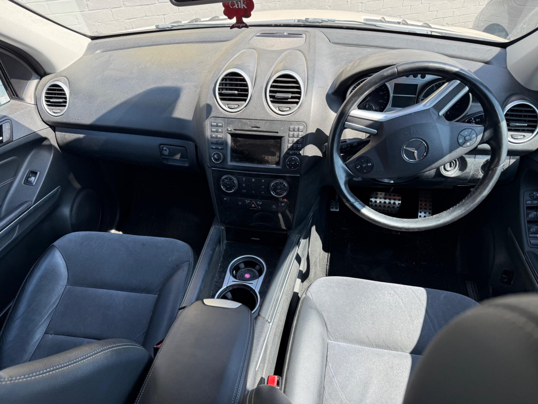 Mercedes-Benz M Class view 14