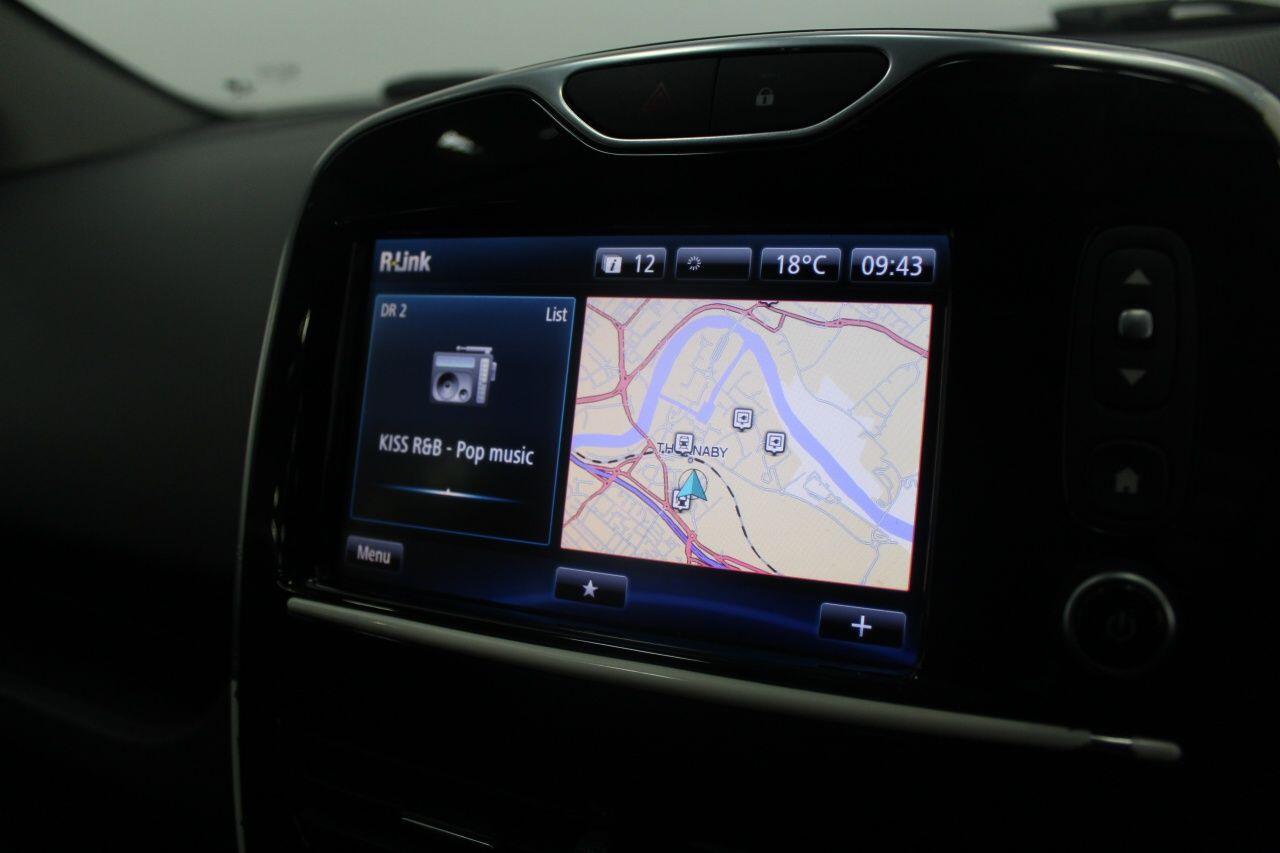 Renault Clio view 34
