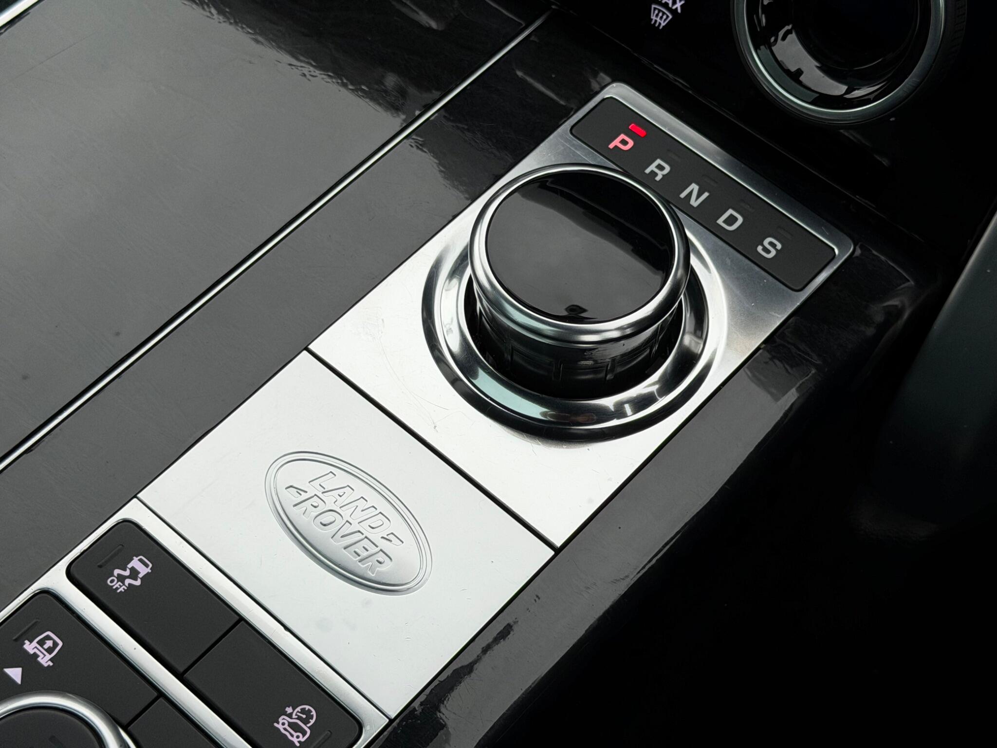 Land Rover Range Rover view 44