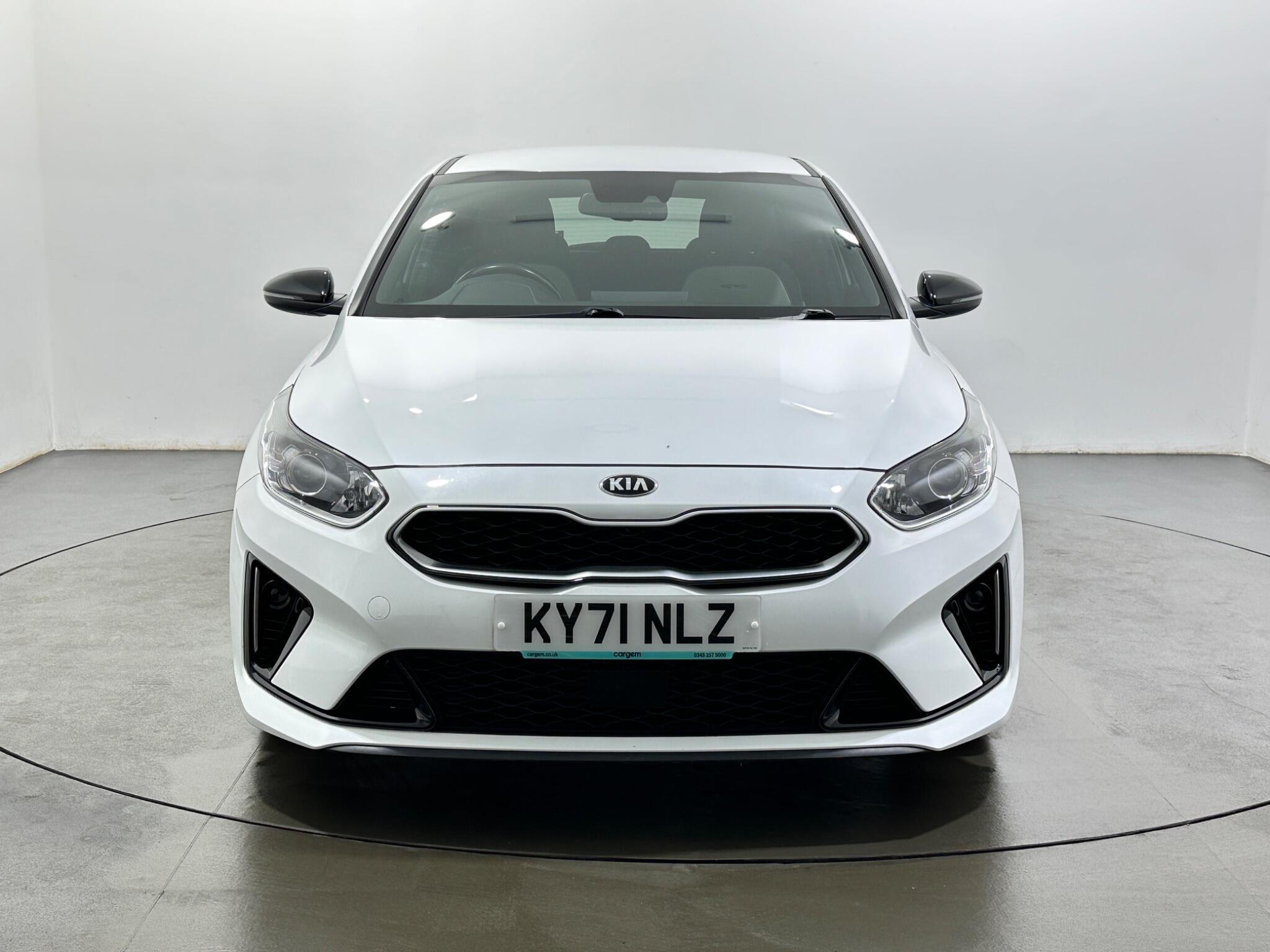 Kia Ceed view 3