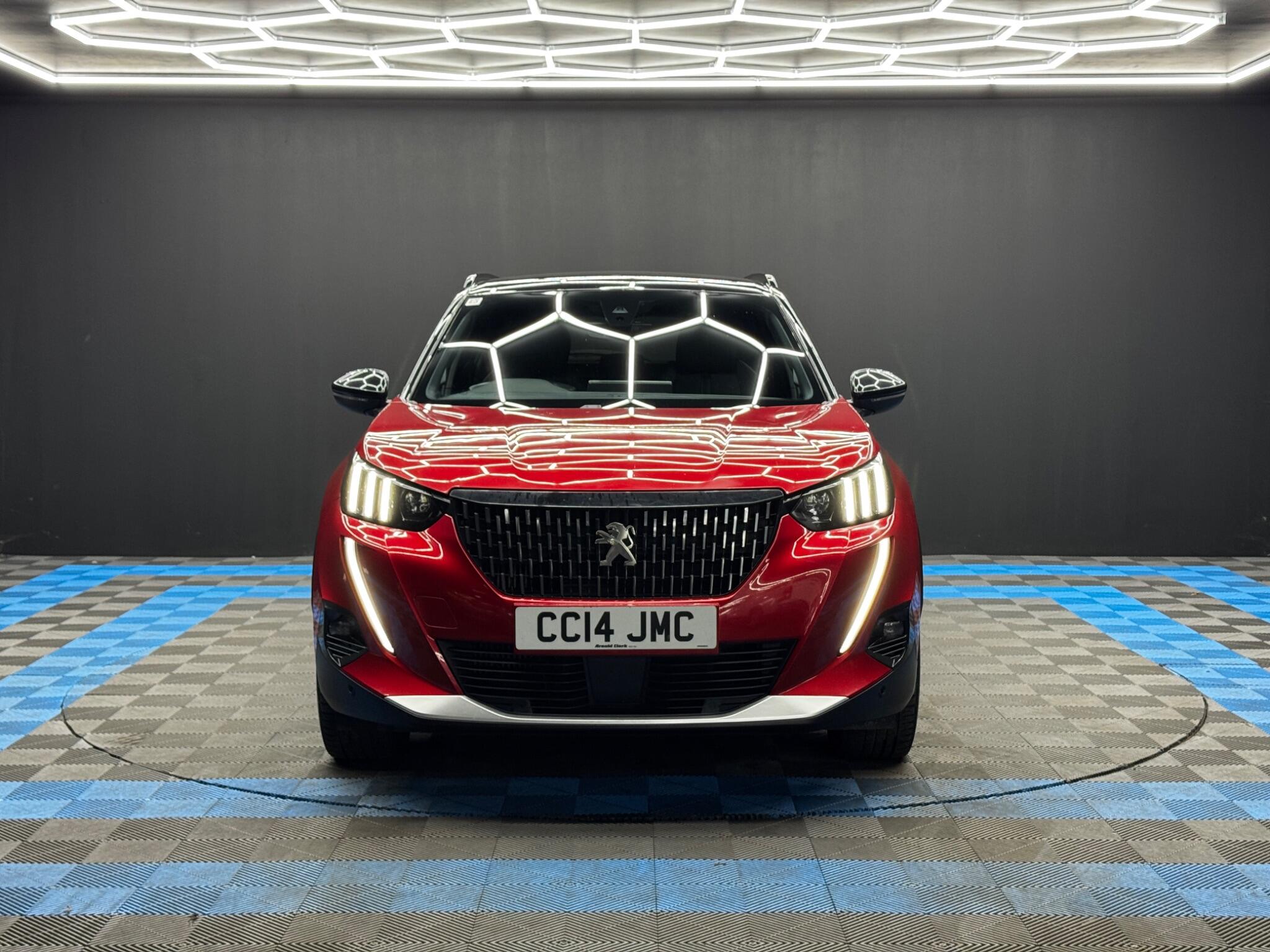Peugeot 2008 view 2