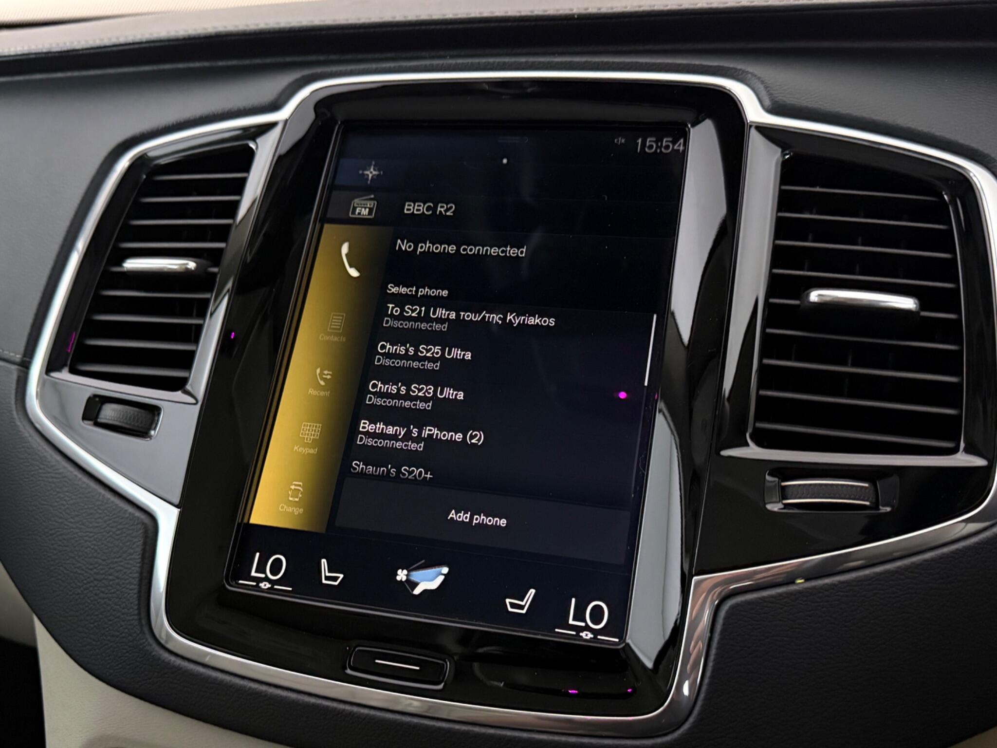 Volvo XC90 view 29