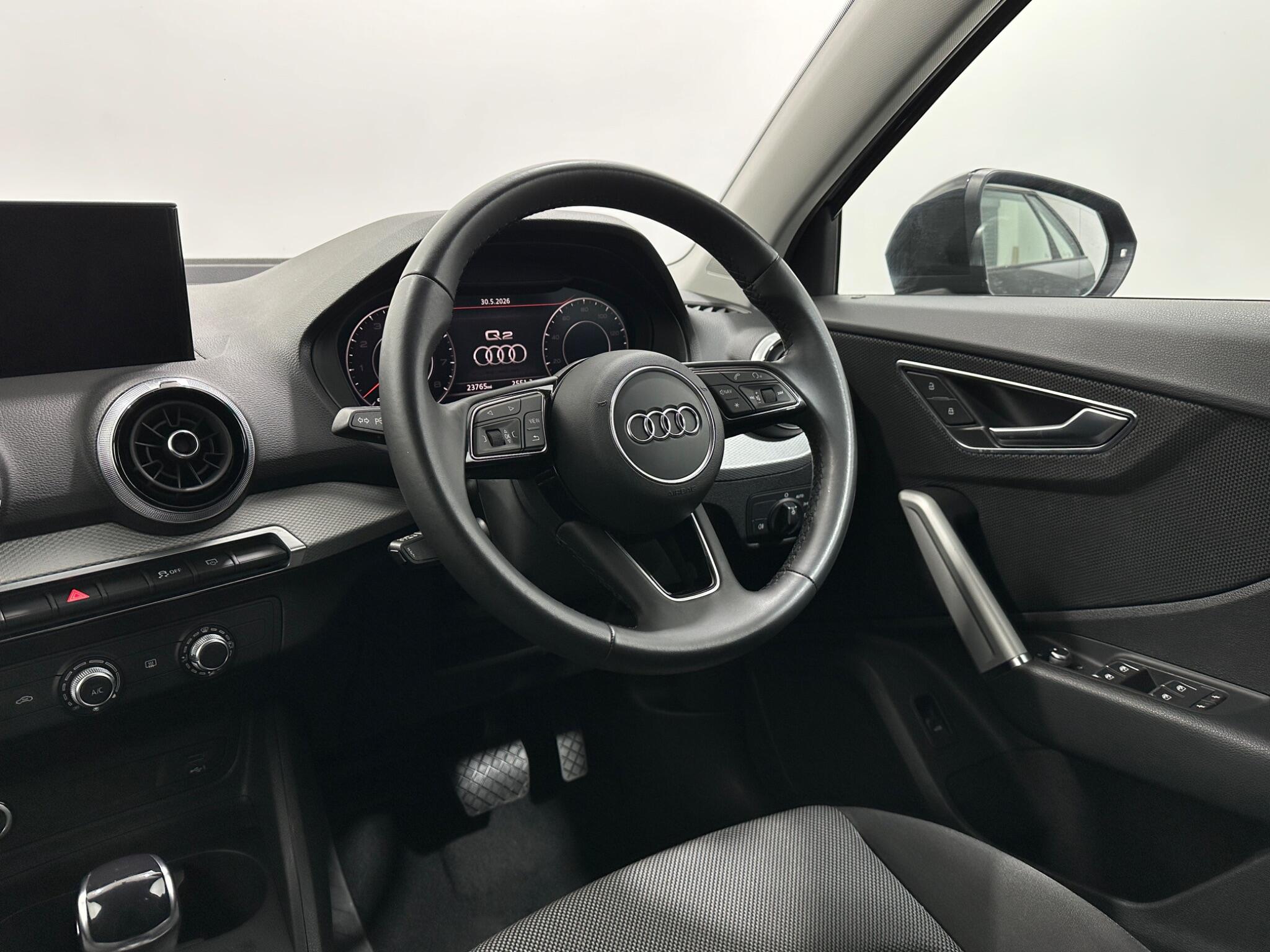 Audi Q2 view 12