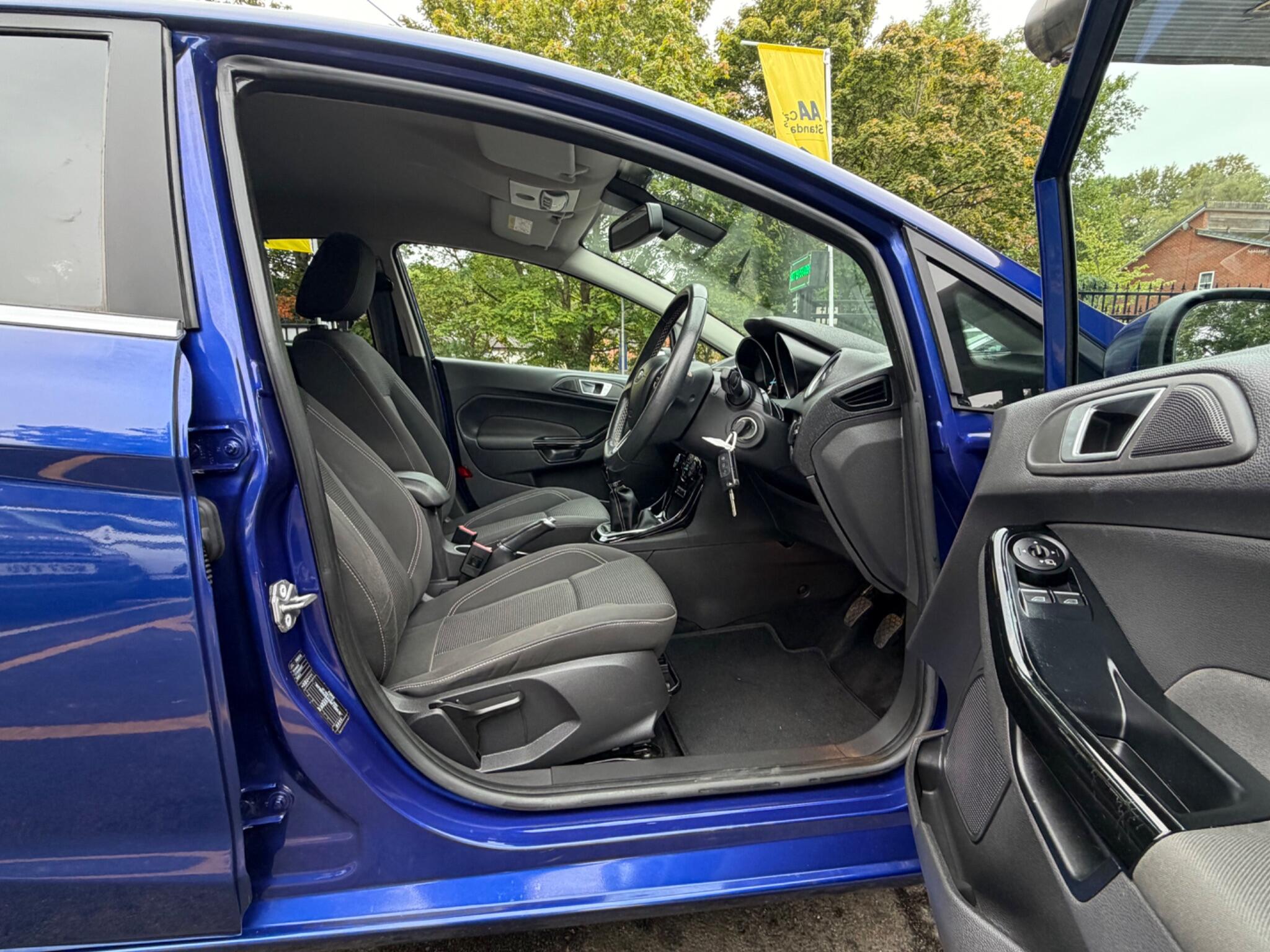 Ford Fiesta view 27