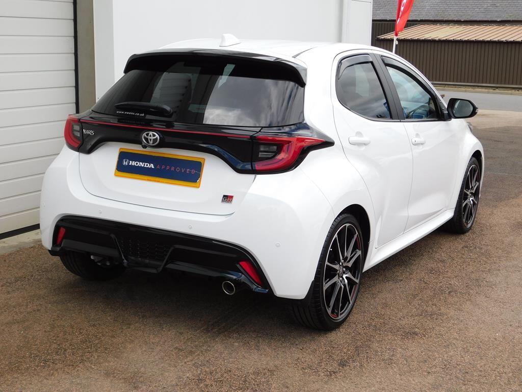 Yaris