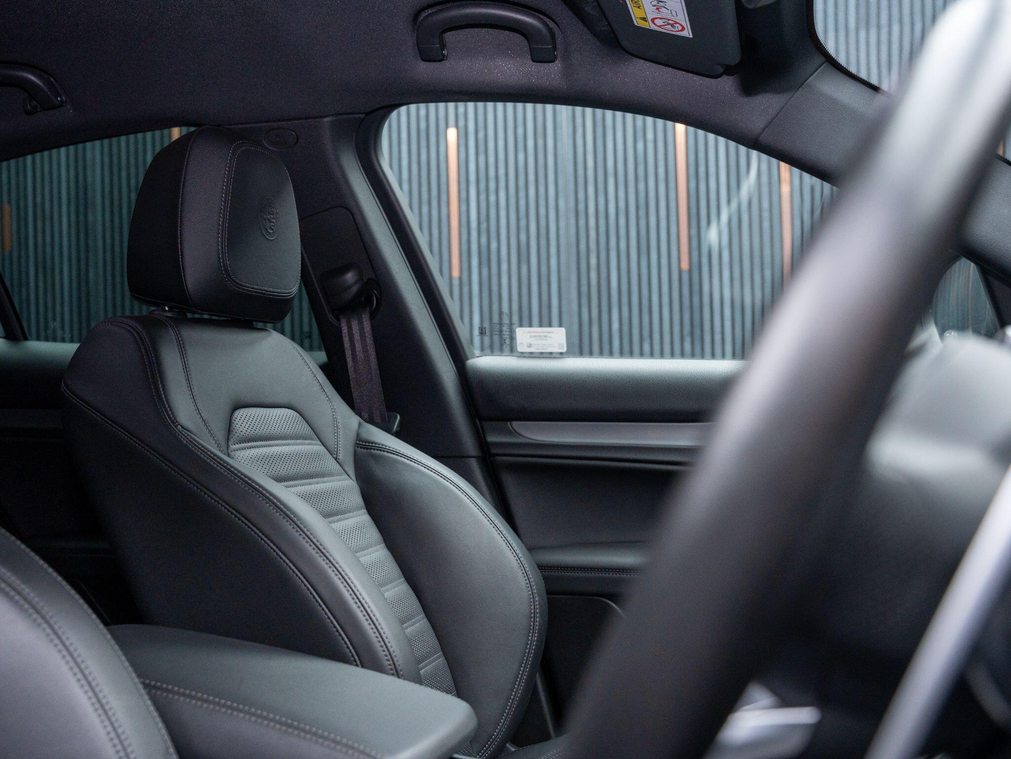 Alfa Romeo Stelvio view 20