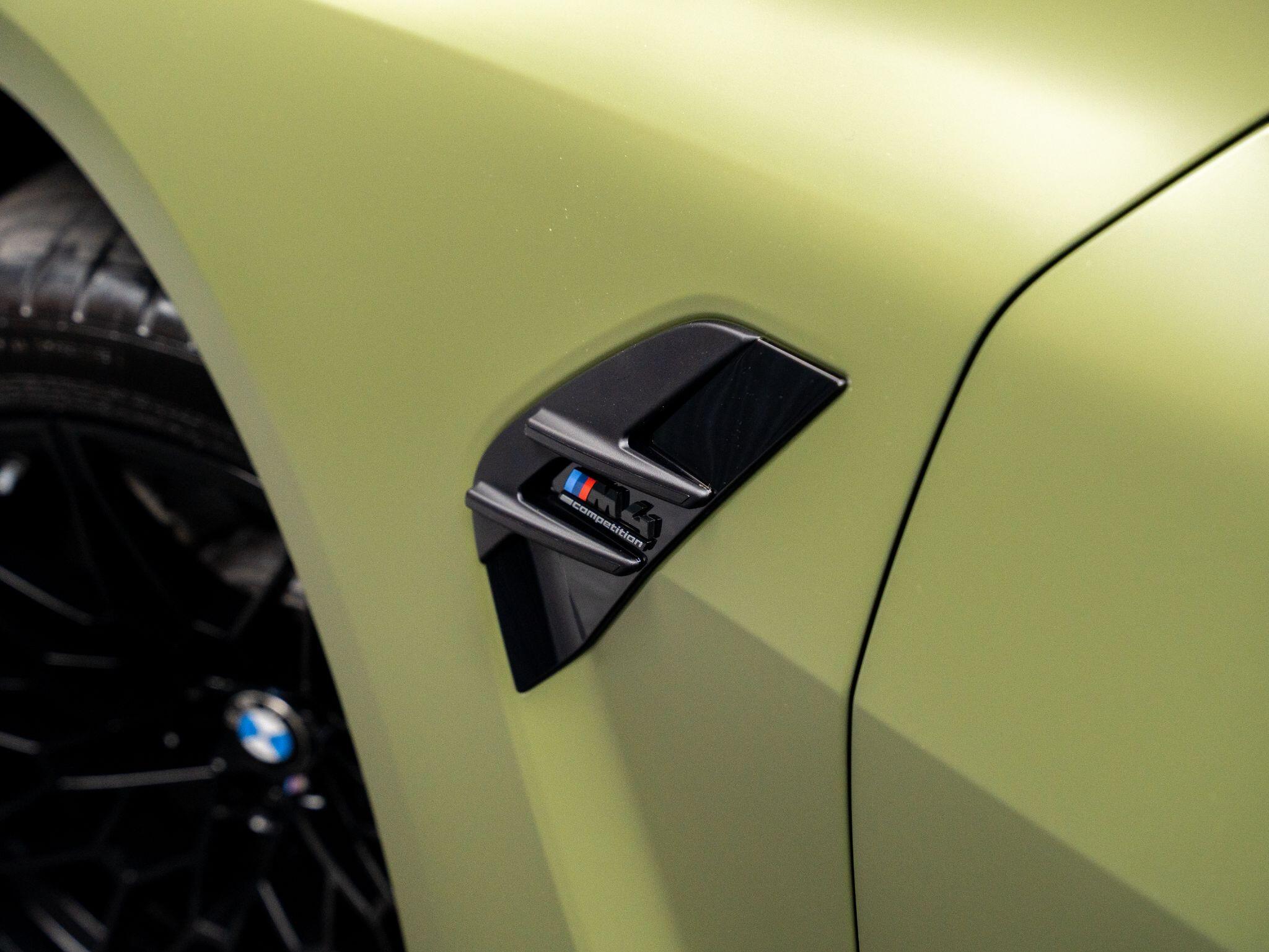 BMW M4 view 29