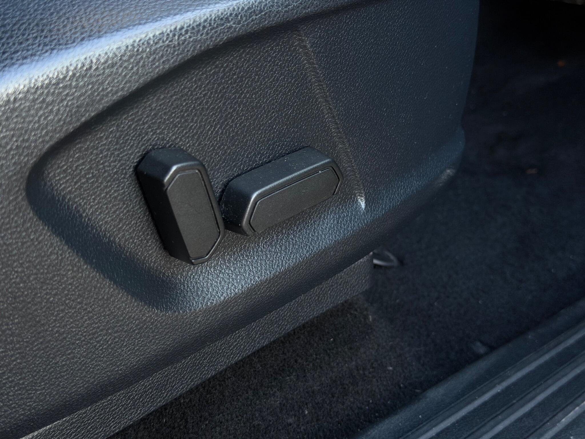 Ford Ranger view 24