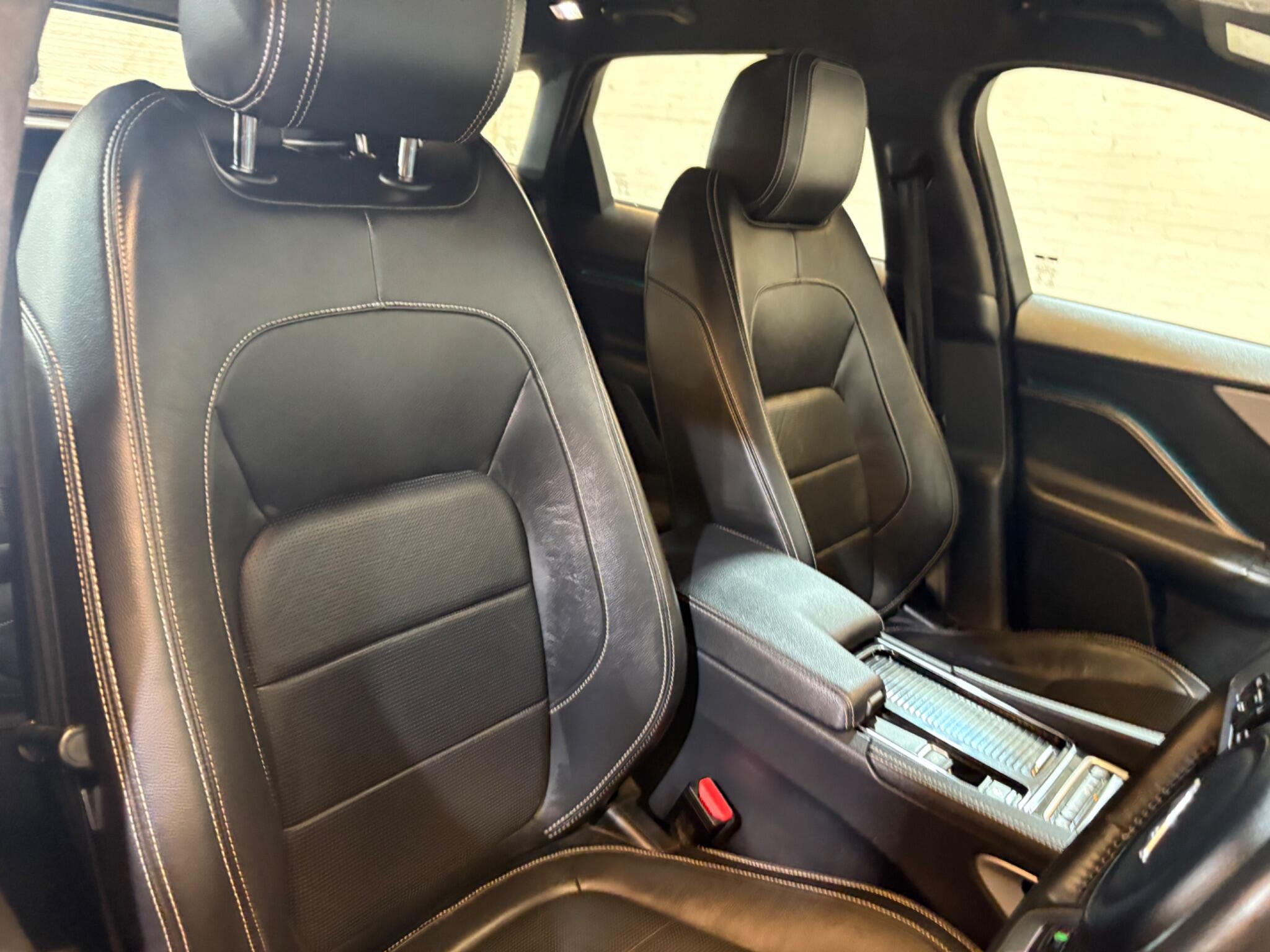 Jaguar F-Pace view 20