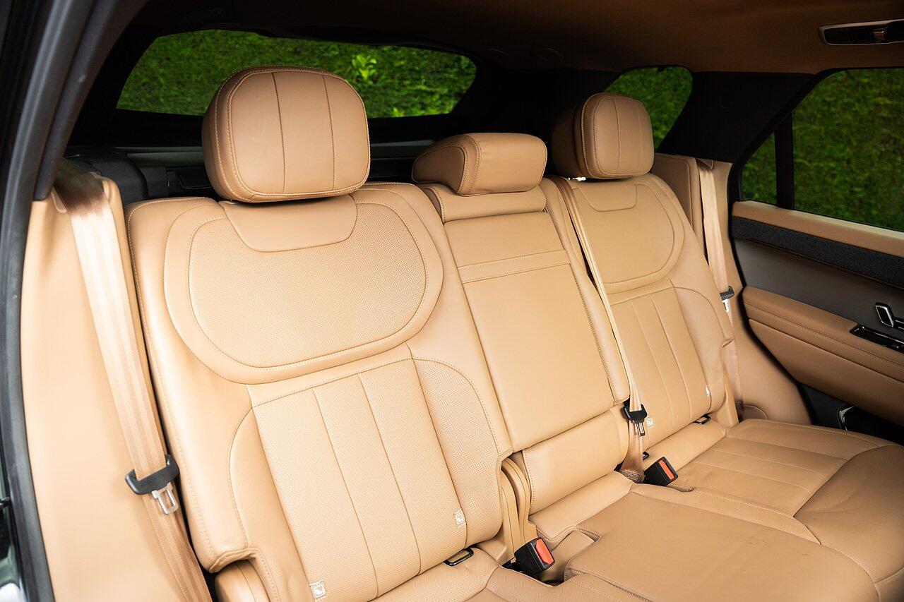 Land Rover Range Rover Sport view 15