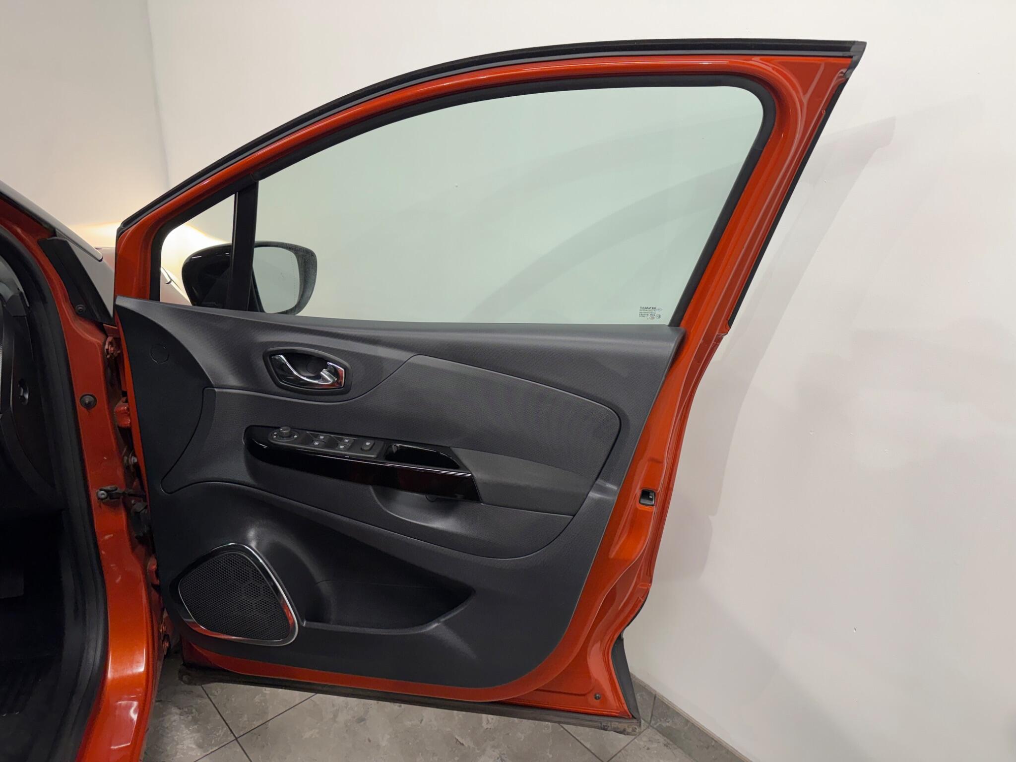 Renault Captur view 12