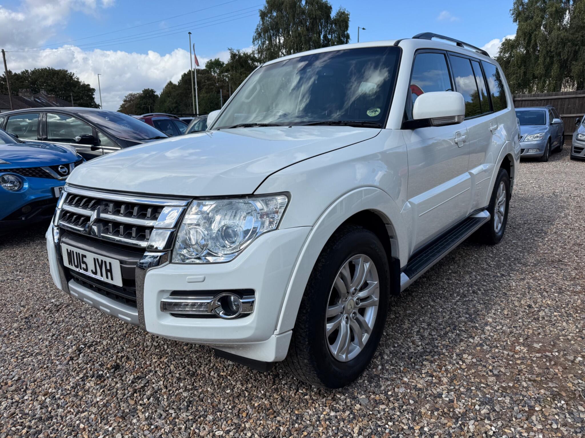 Mitsubishi Shogun view 7