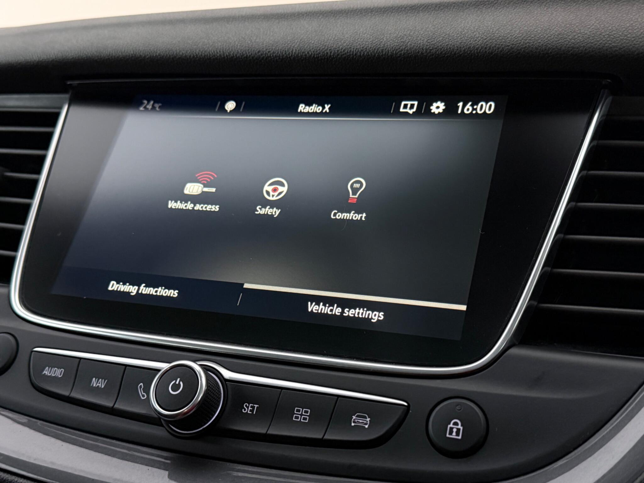 Vauxhall Grandland X view 28