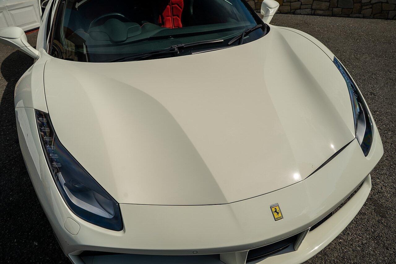 Ferrari 488 view 30