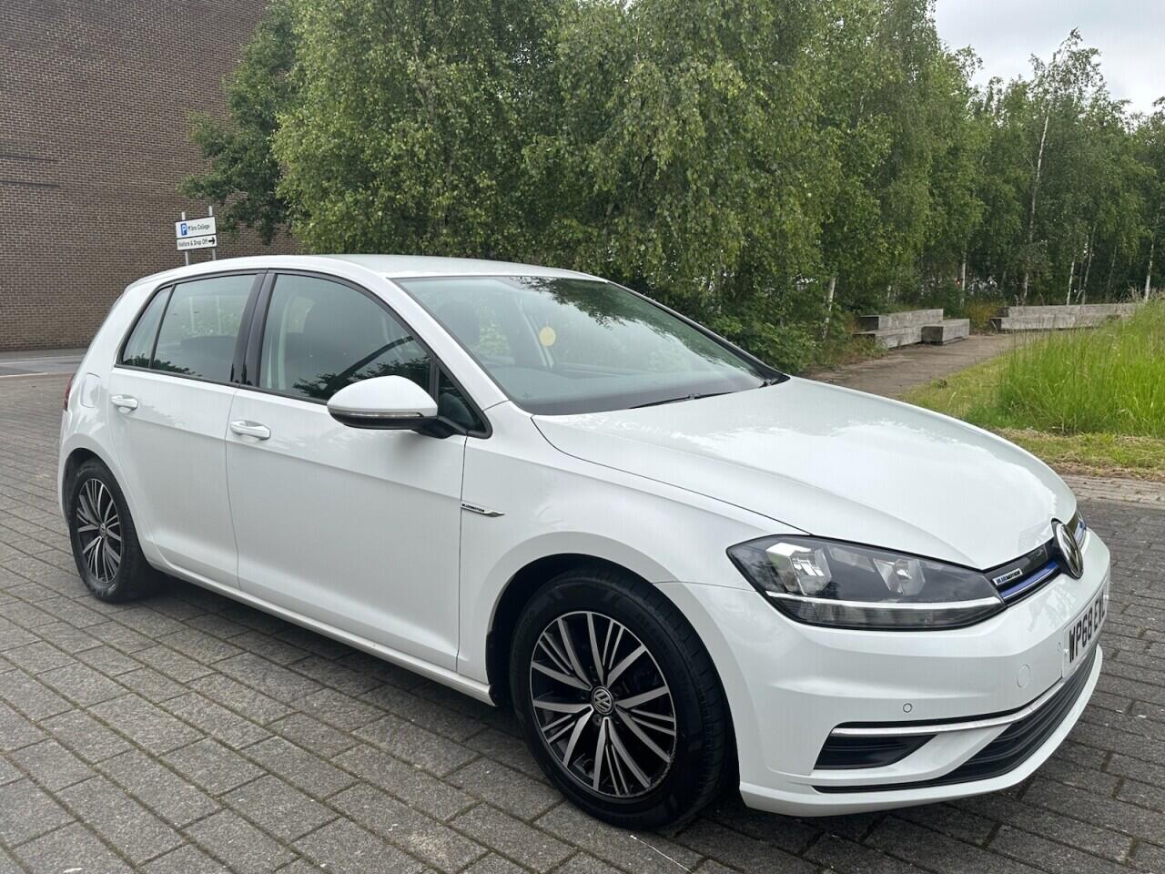 Volkswagen Golf view 7