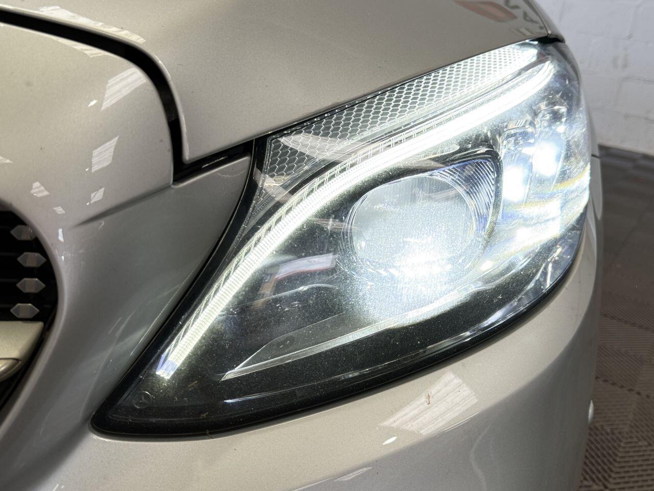 Mercedes-Benz C Class view 27