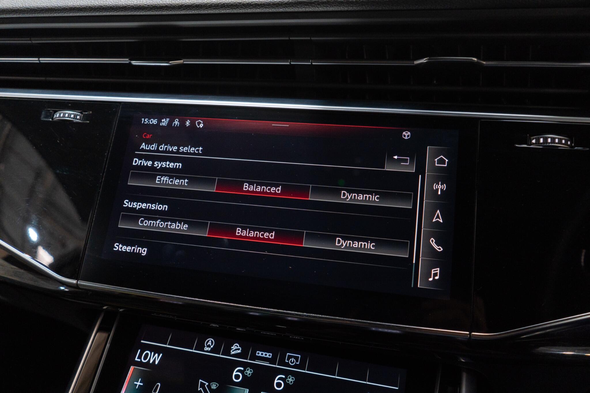 Audi Q7 view 22