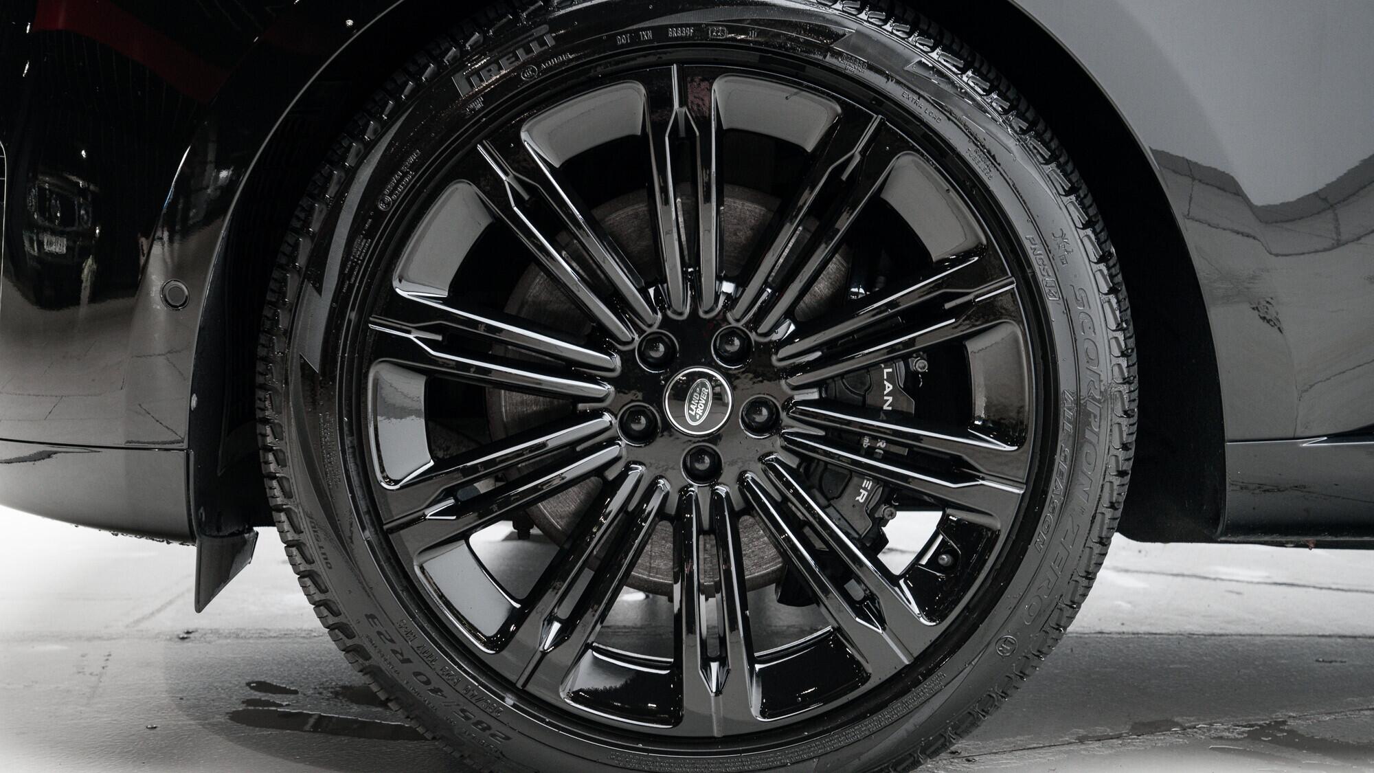 Land Rover Range Rover view 10