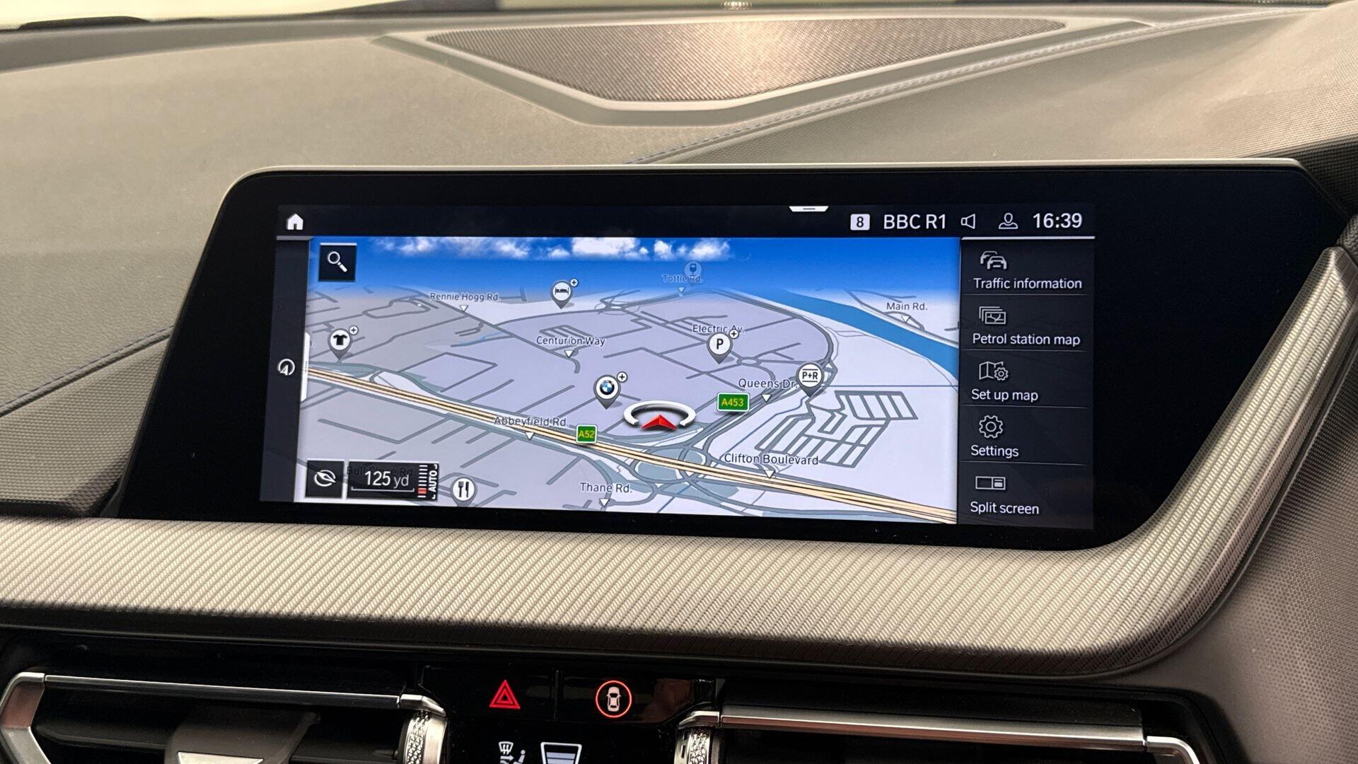 BMW 1 Series view 25