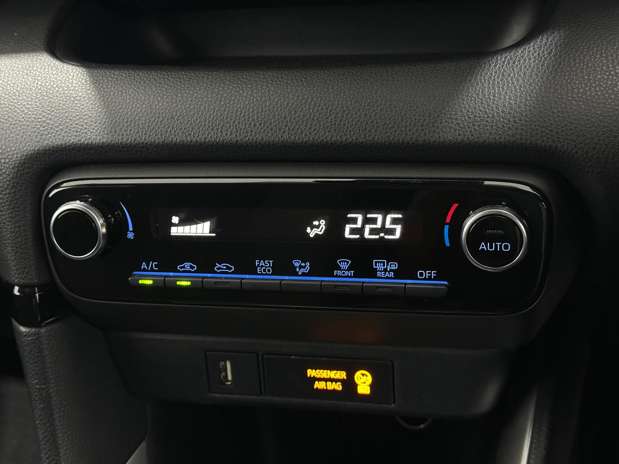 Toyota Yaris view 20