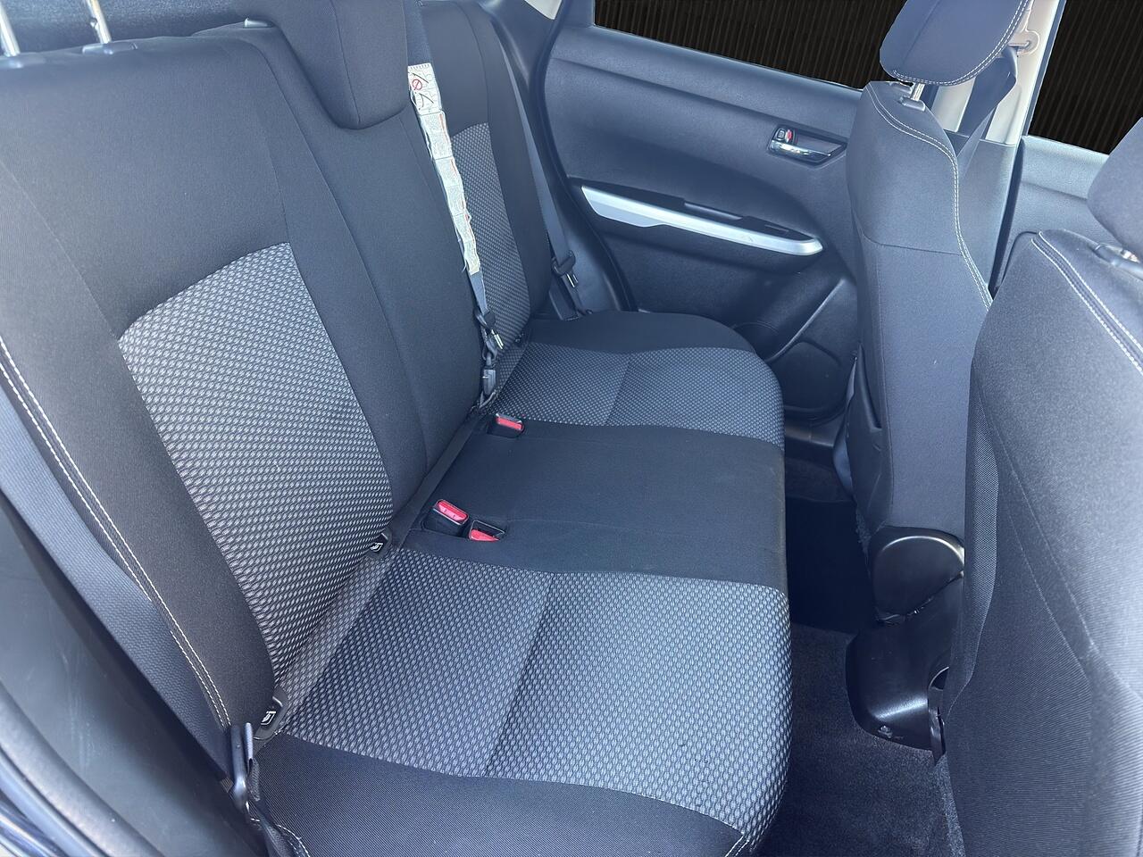 Suzuki Vitara view 8