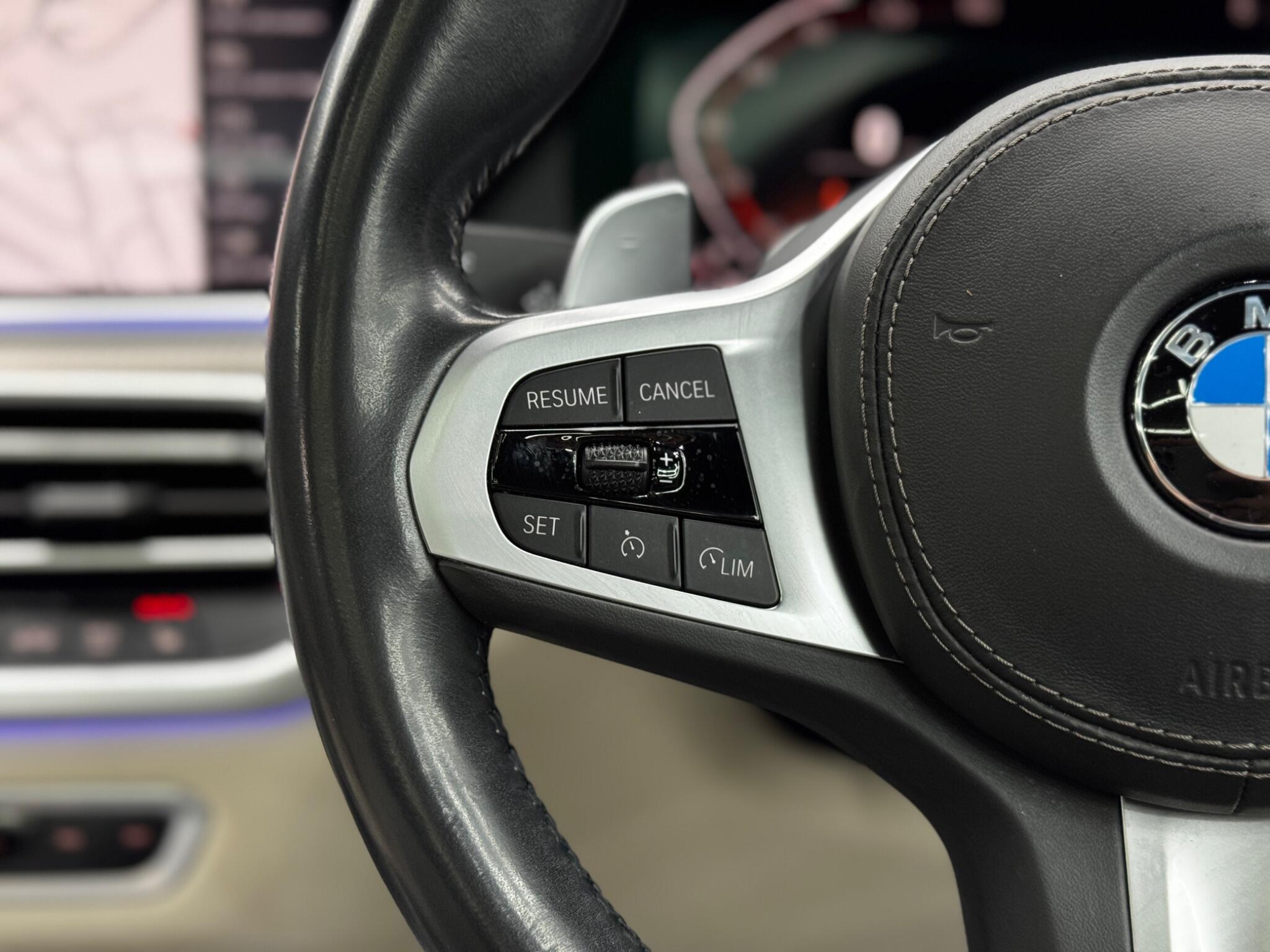 BMW X5 view 22
