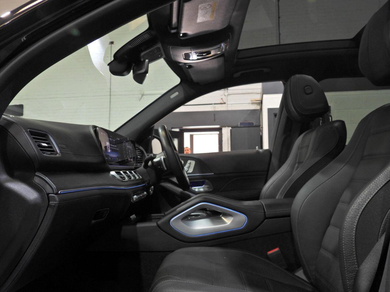 Mercedes-Benz GLS view 18