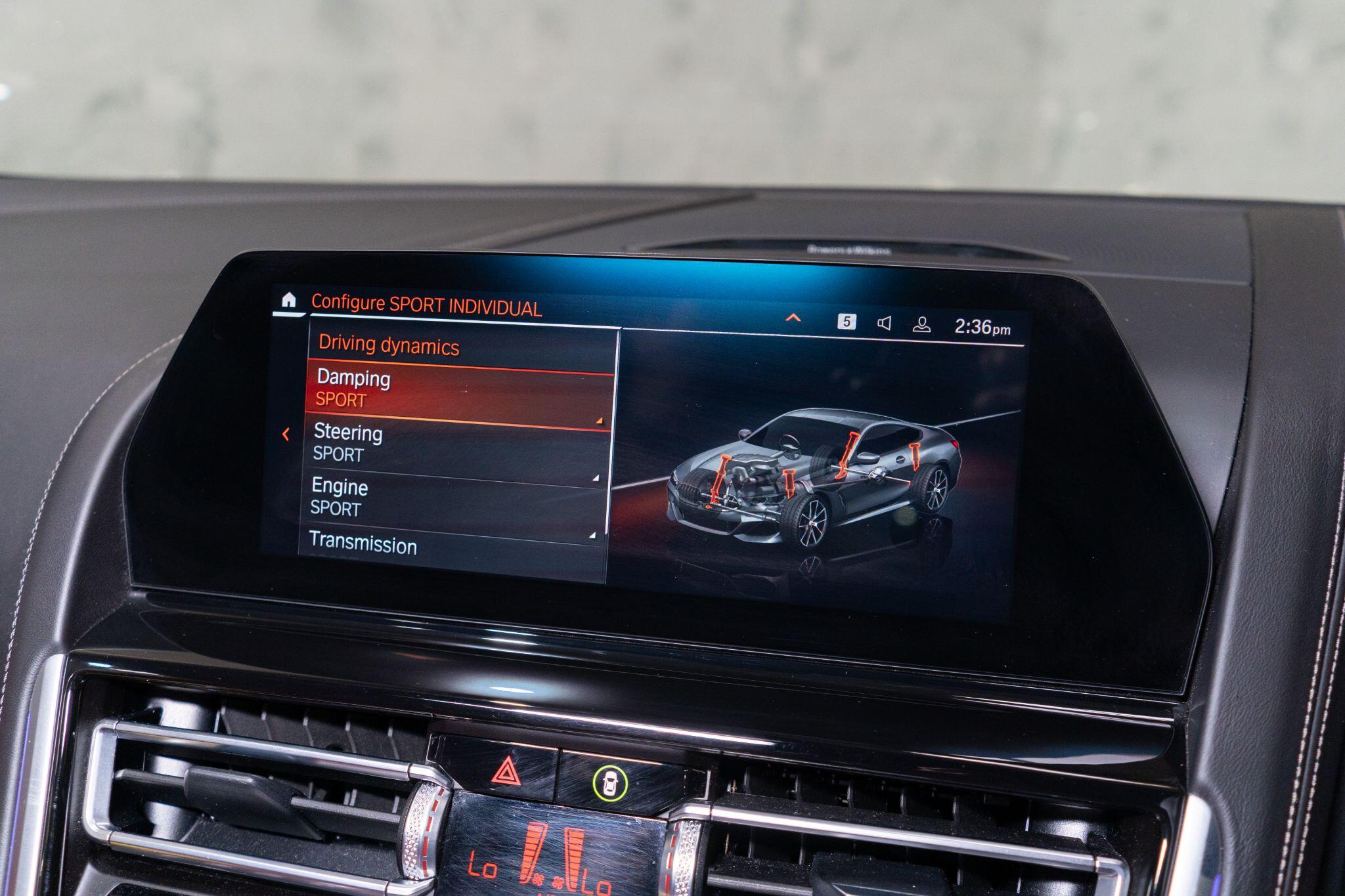 BMW 8 Series view 36